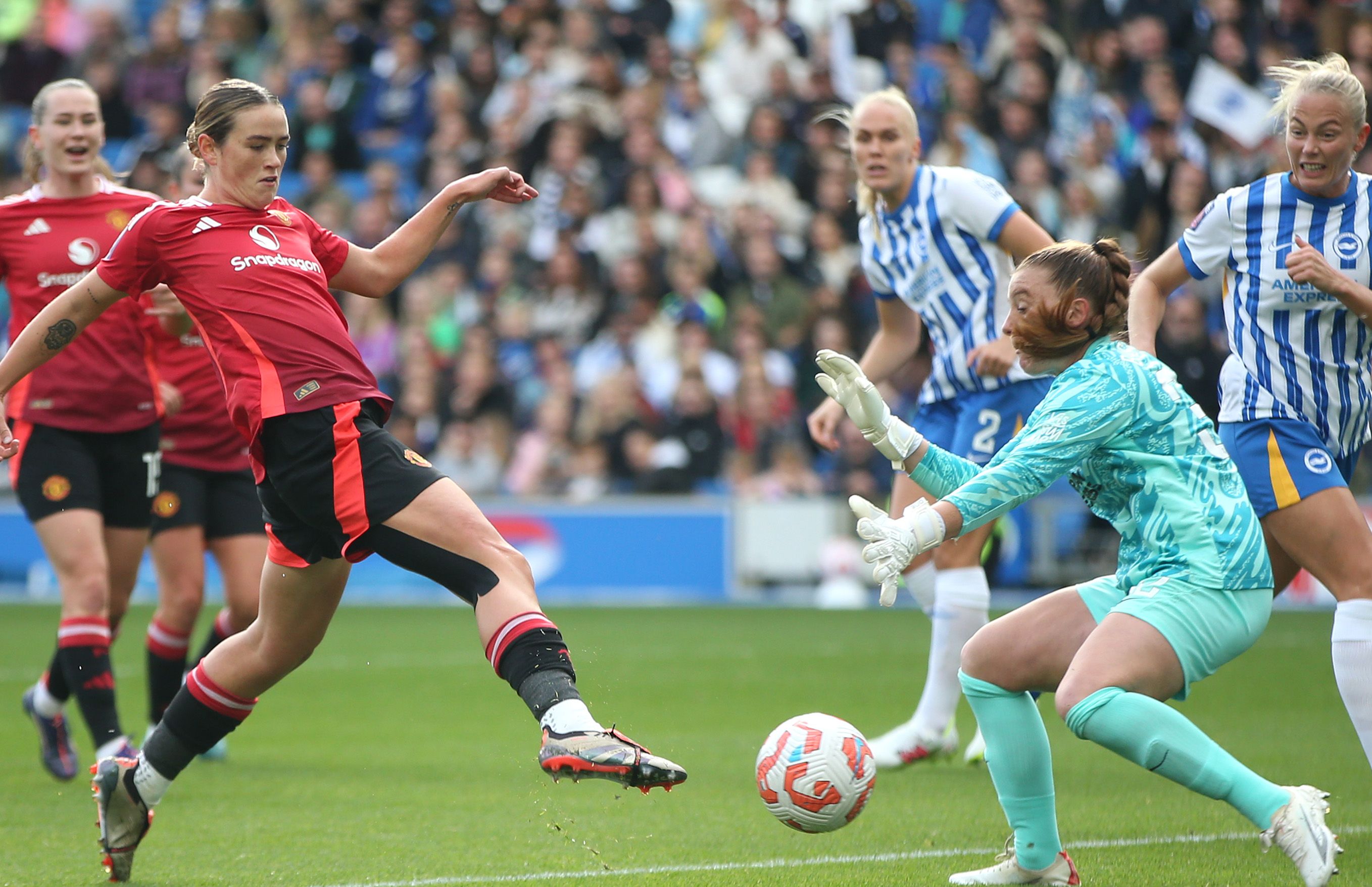 Brighton & Hove Albion v Manchester United - Barclays Women's Super League