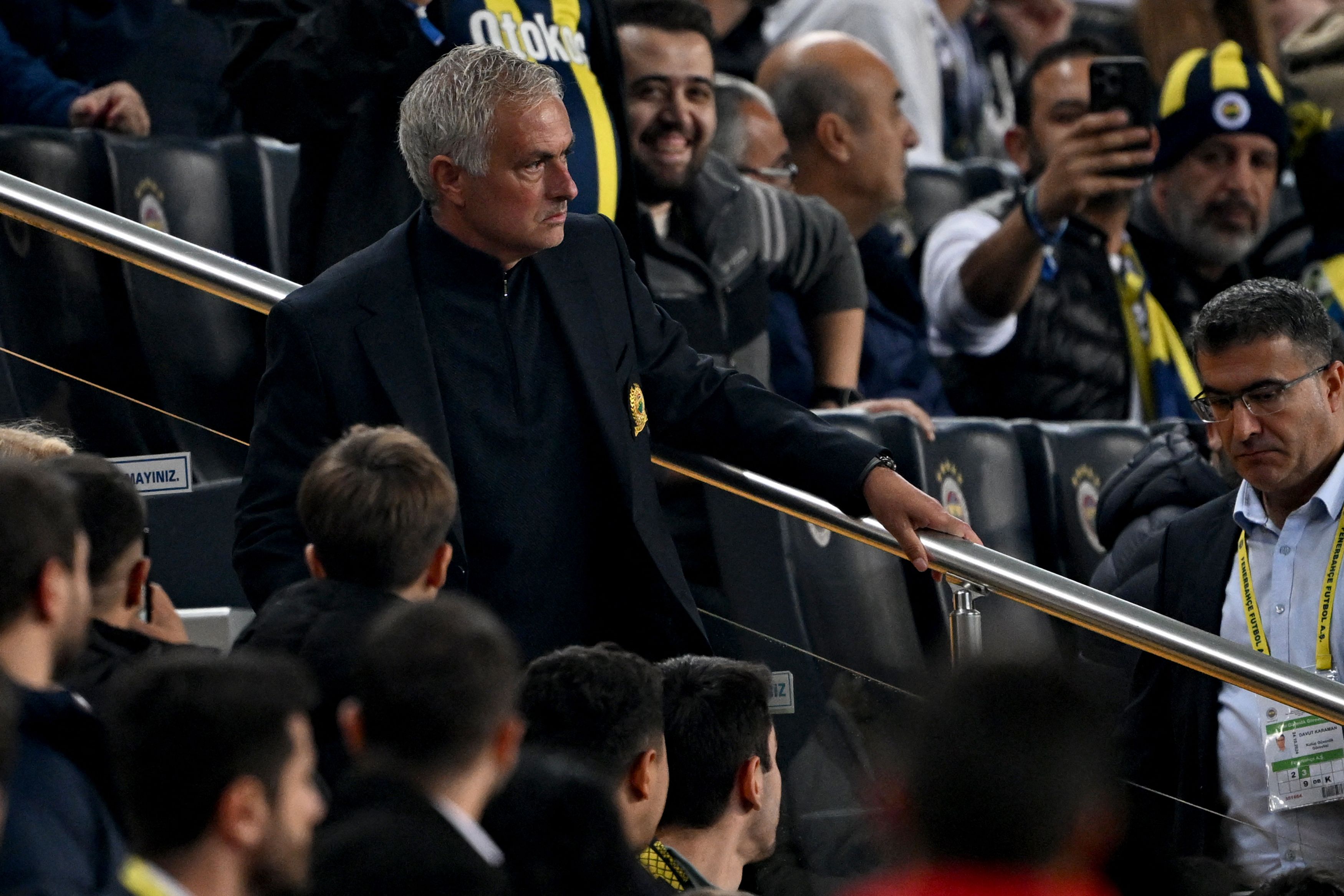 FBL-EUR-C3-FENERBAHCE-MAN UTD