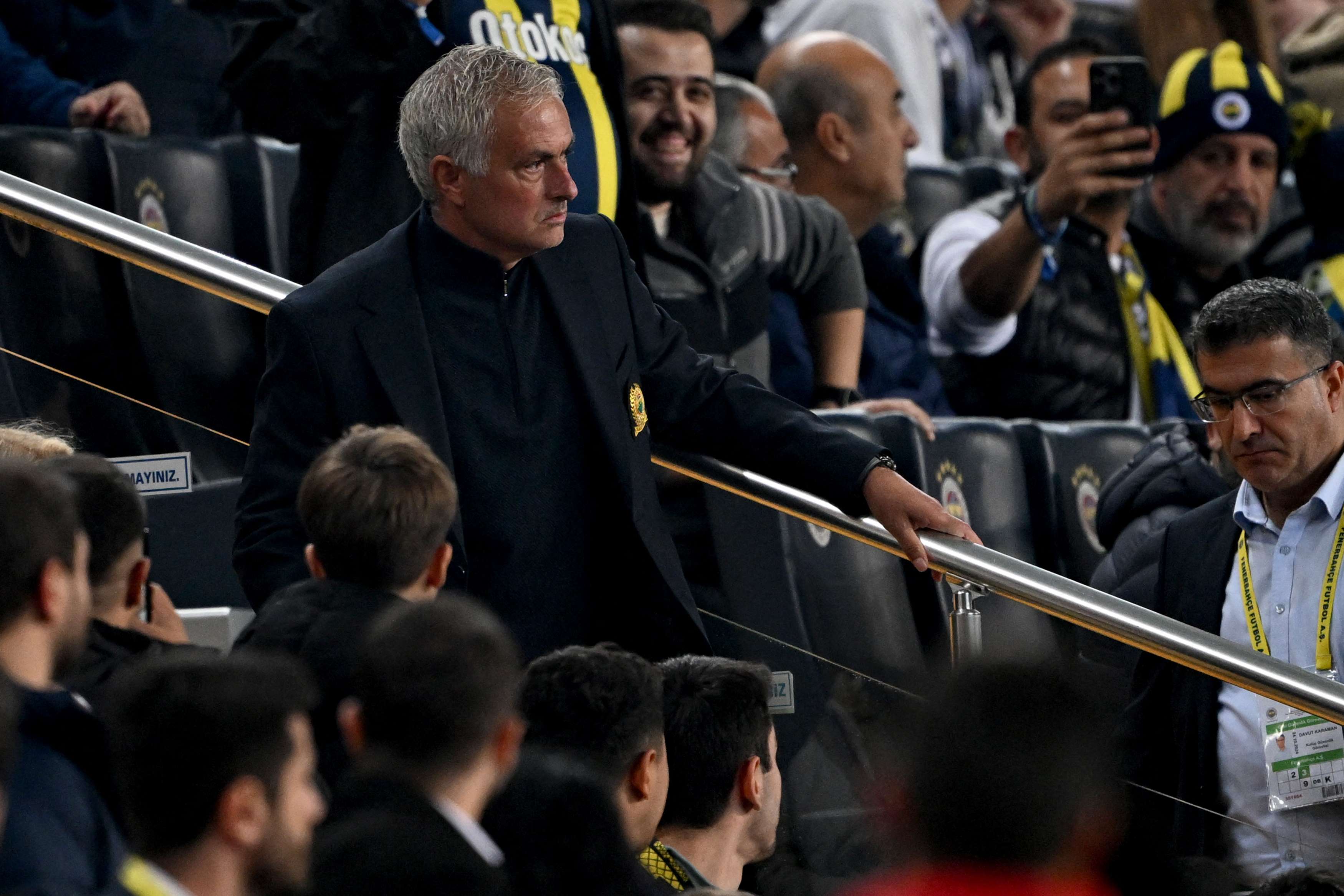 FBL-EUR-C3-FENERBAHCE-MAN UTD