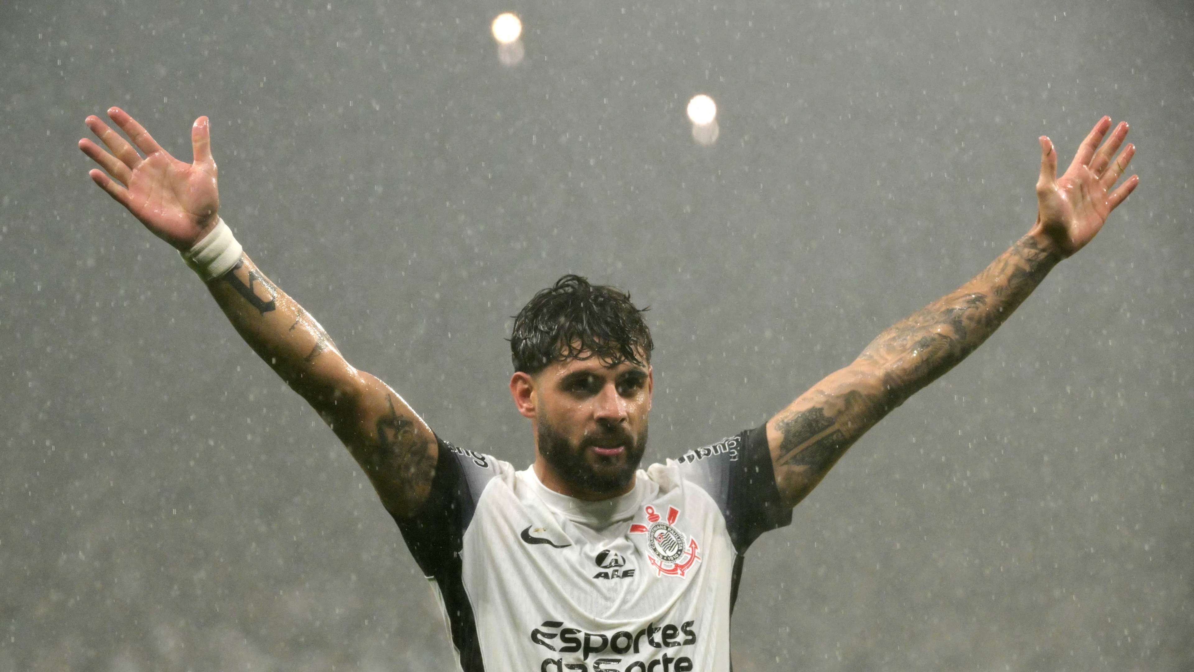 FBL-SUDAMERICANA-CORINTHIANS-RACING