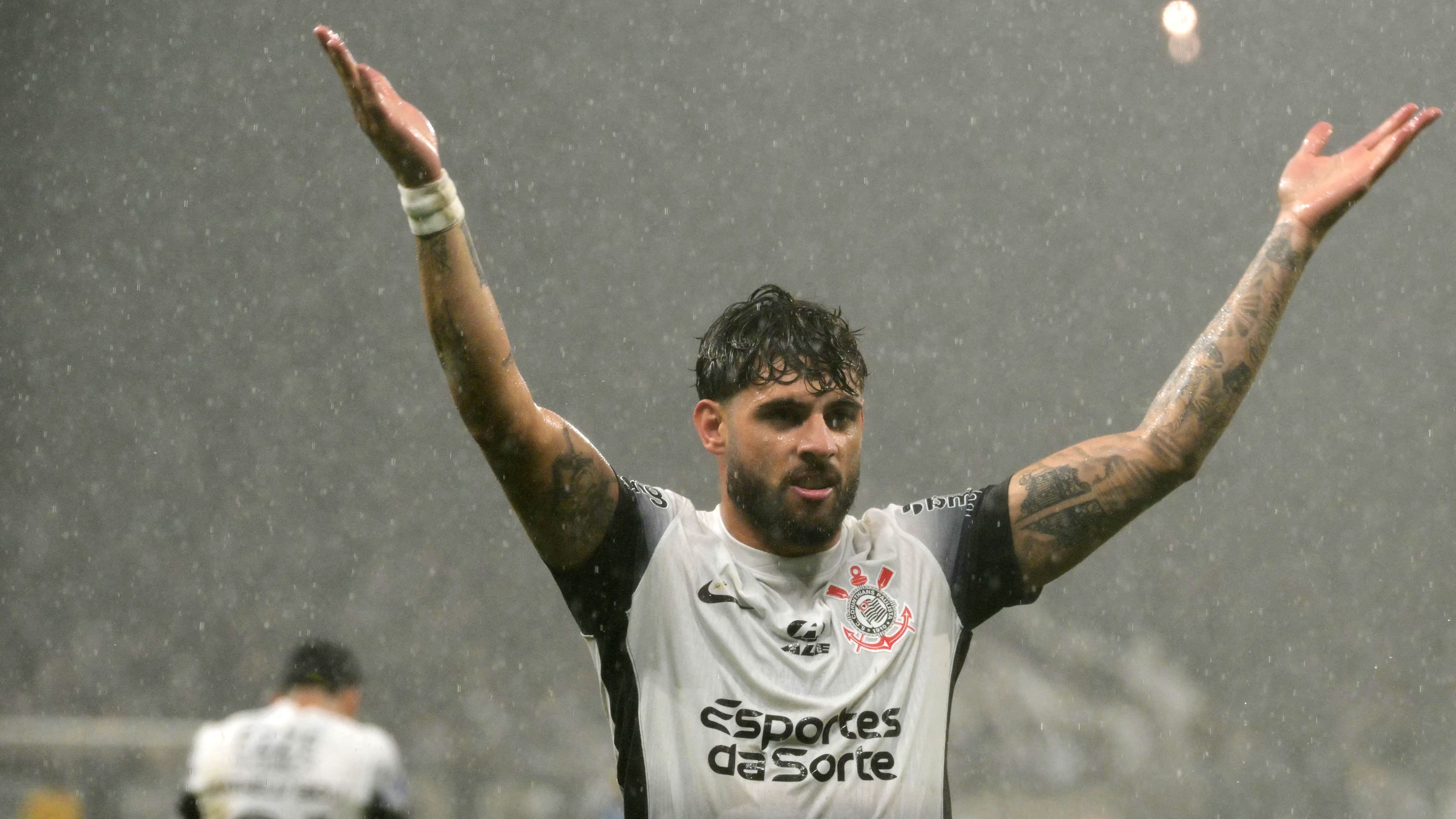 FBL-SUDAMERICANA-CORINTHIANS-RACING