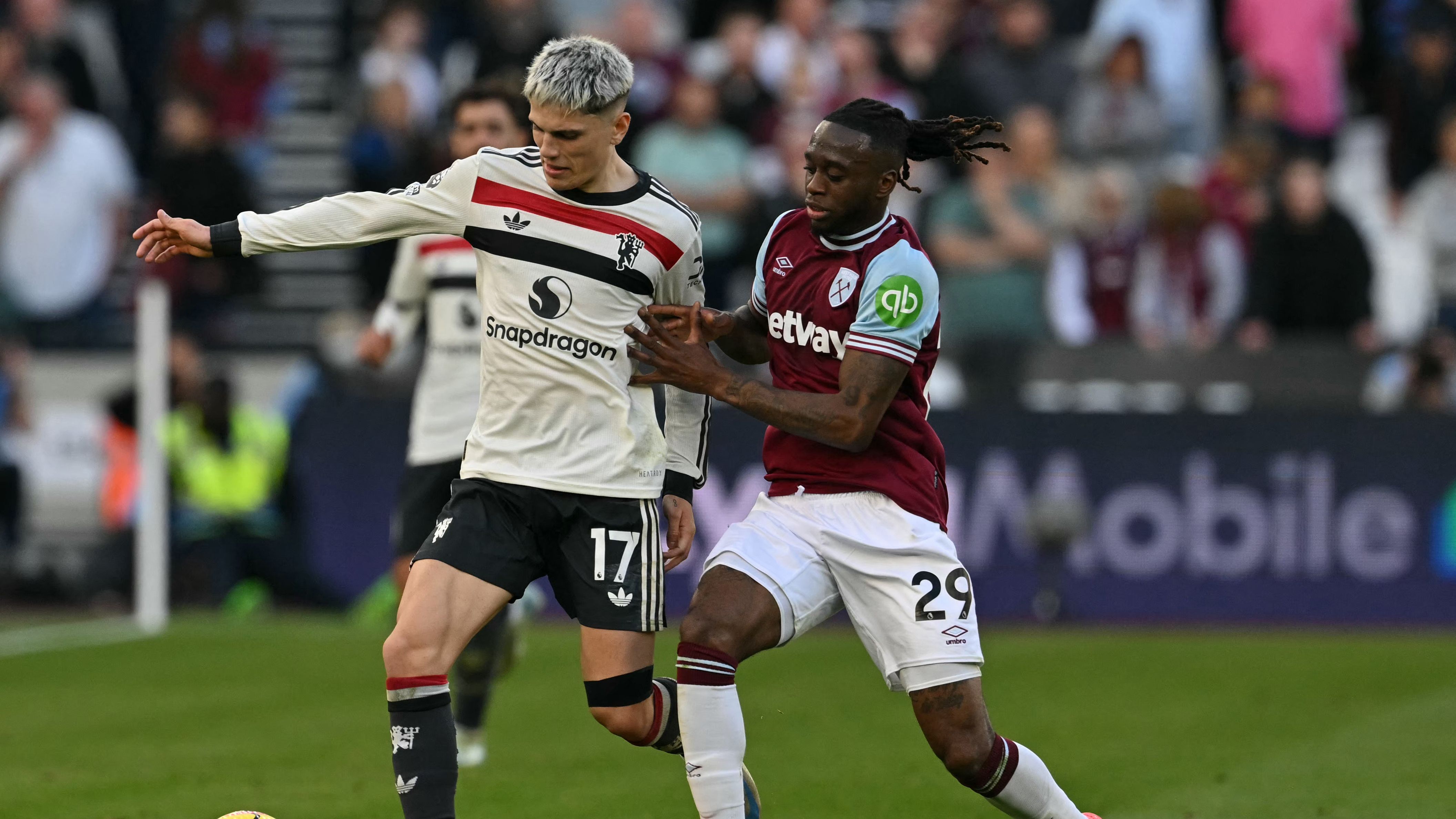 FBL-ENG-PR-WEST HAM-MAN UTD