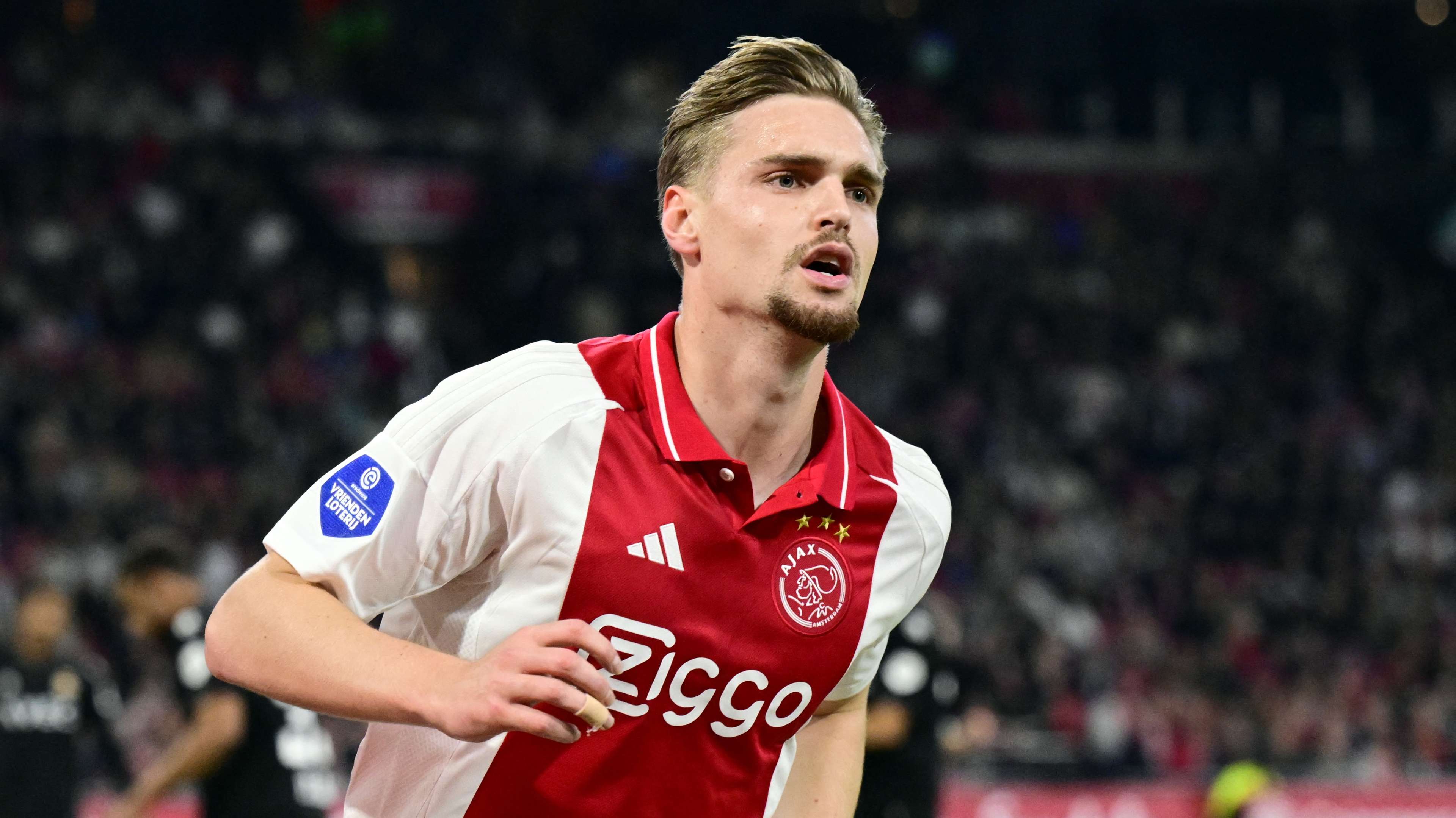 GettyImages-2180700568 Ajax laugh off bid for star midfielder Kenneth Taylor and demand double Porto's offer as Francesco Farioli eyes reunion with Dutchman