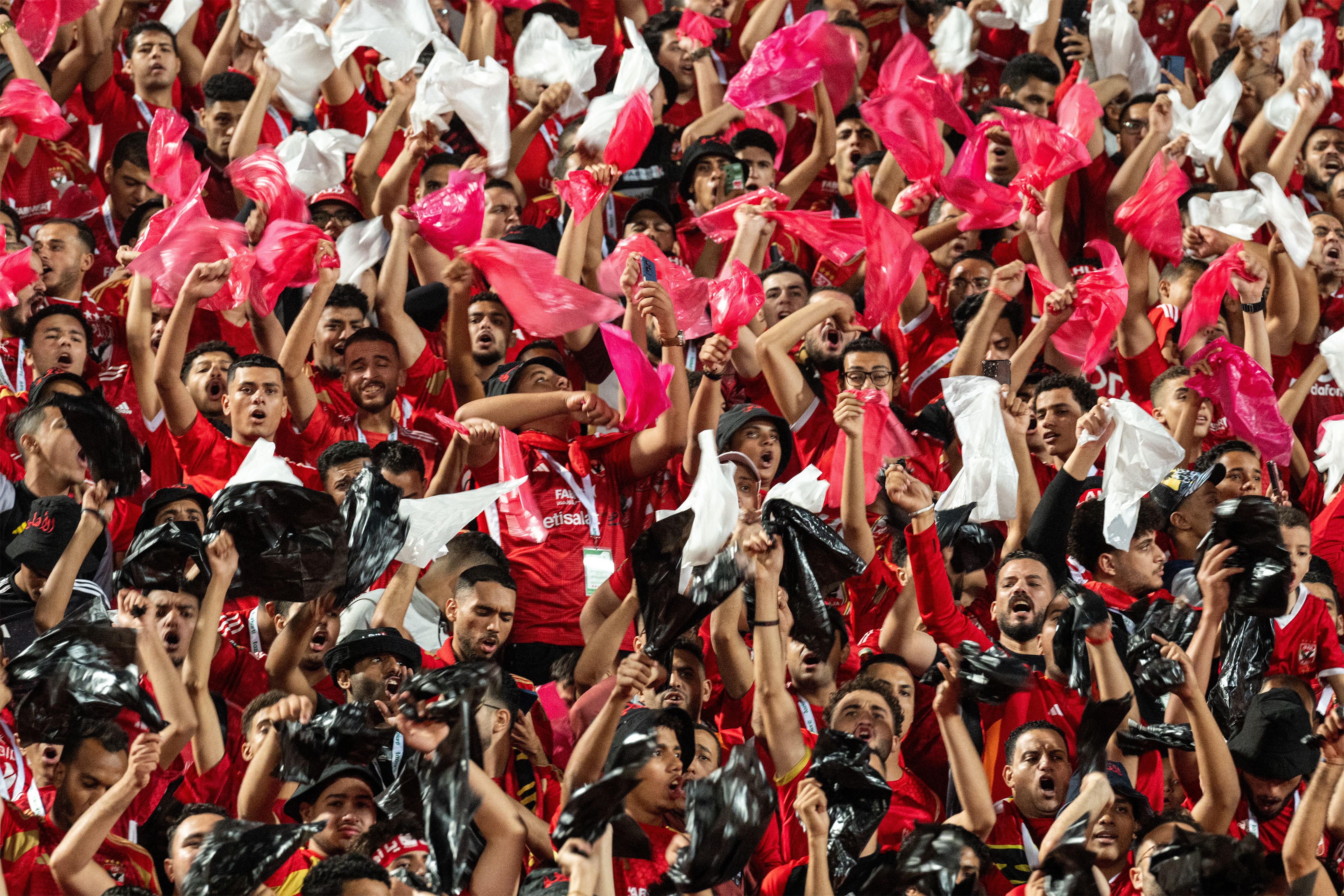 FBL-INTERCONTINENTAL-CLUB-CUP-FANS