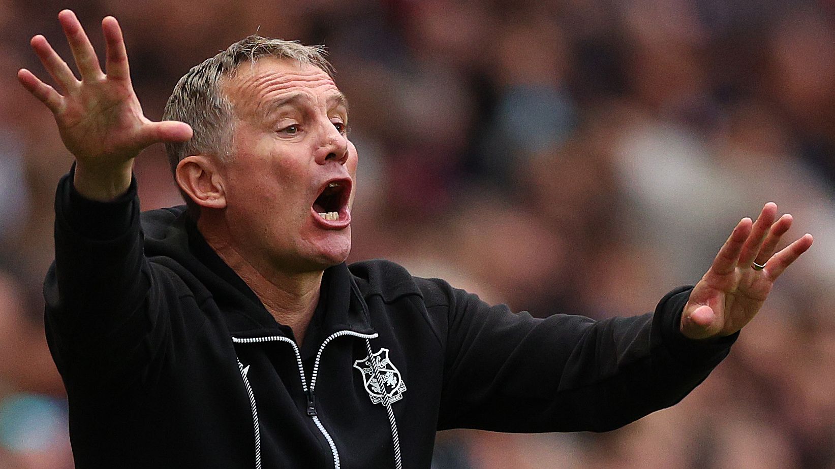 Charlton Athletic FC v Wrexham AFC - Sky Bet League One