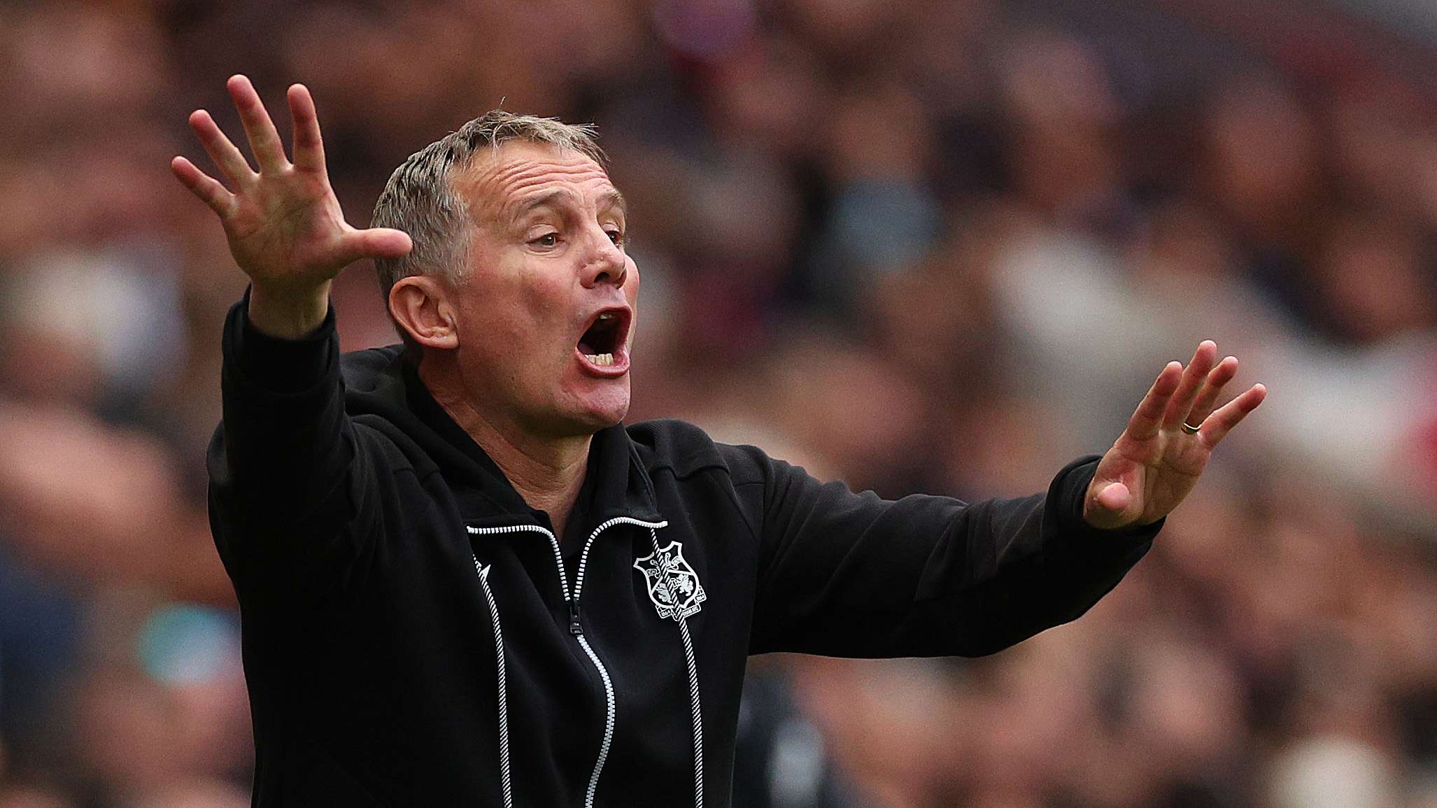 Charlton Athletic FC v Wrexham AFC - Sky Bet League One