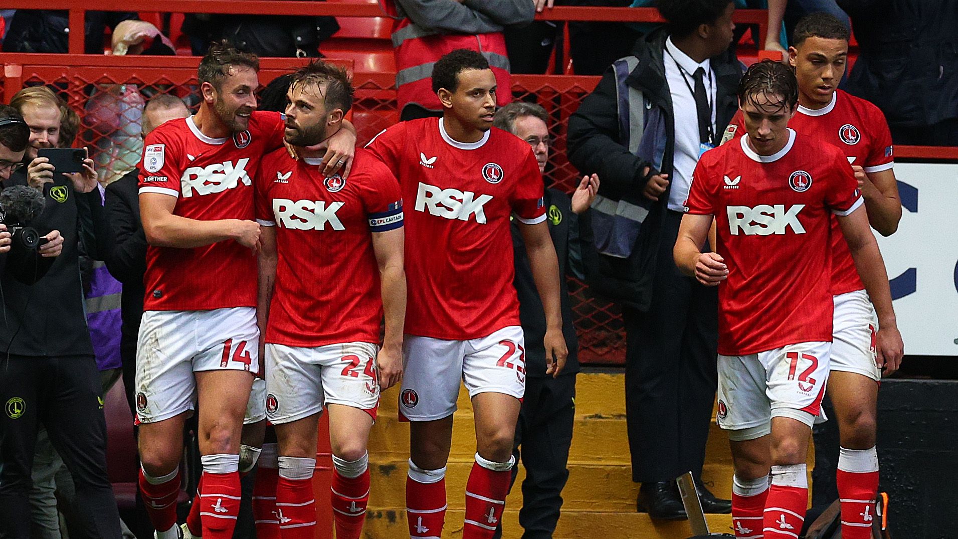 Charlton Athletic FC v Wrexham AFC - Sky Bet League One