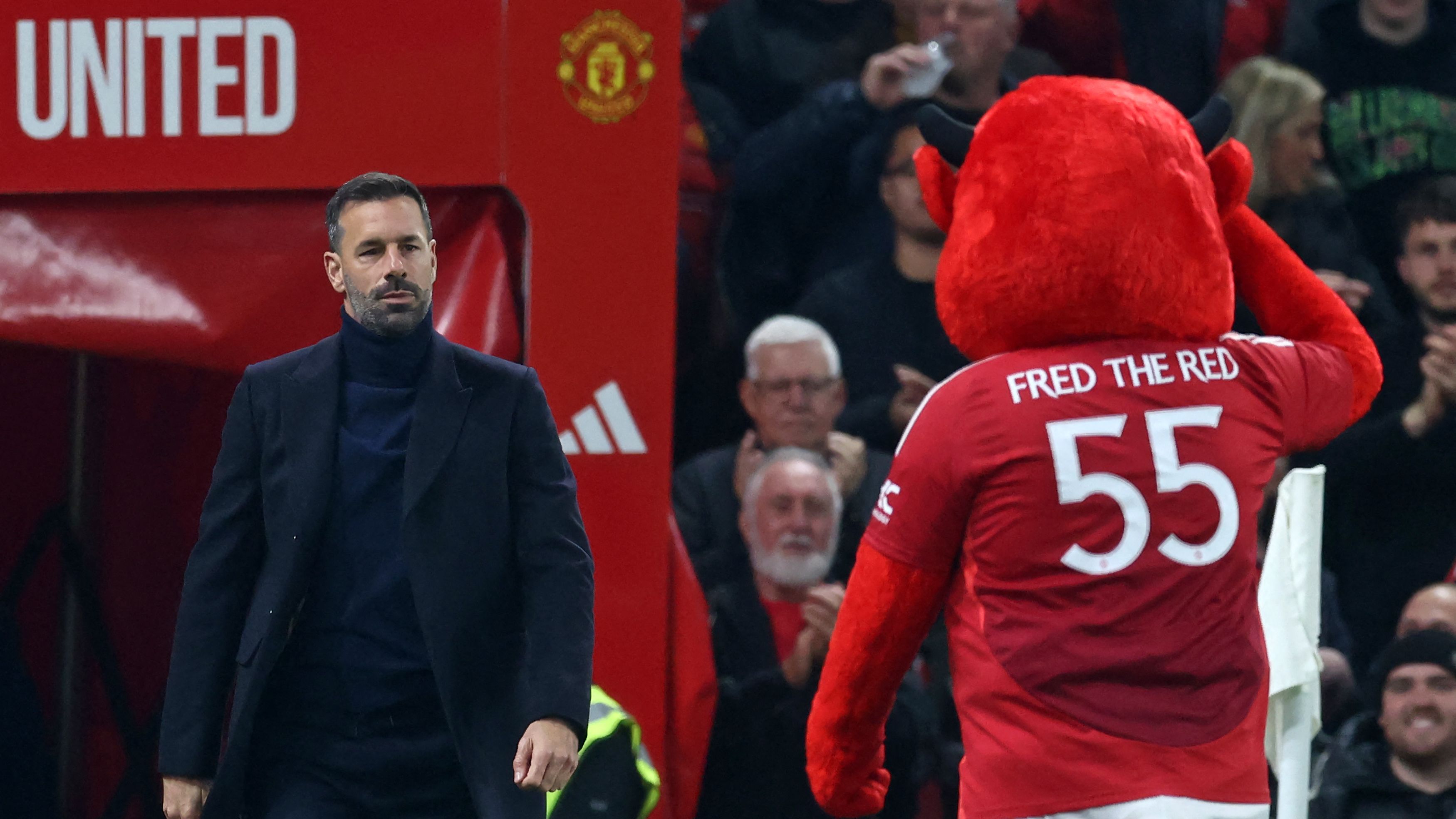 FBL-ENG-LCUP-MAN UTD-LEICESTER