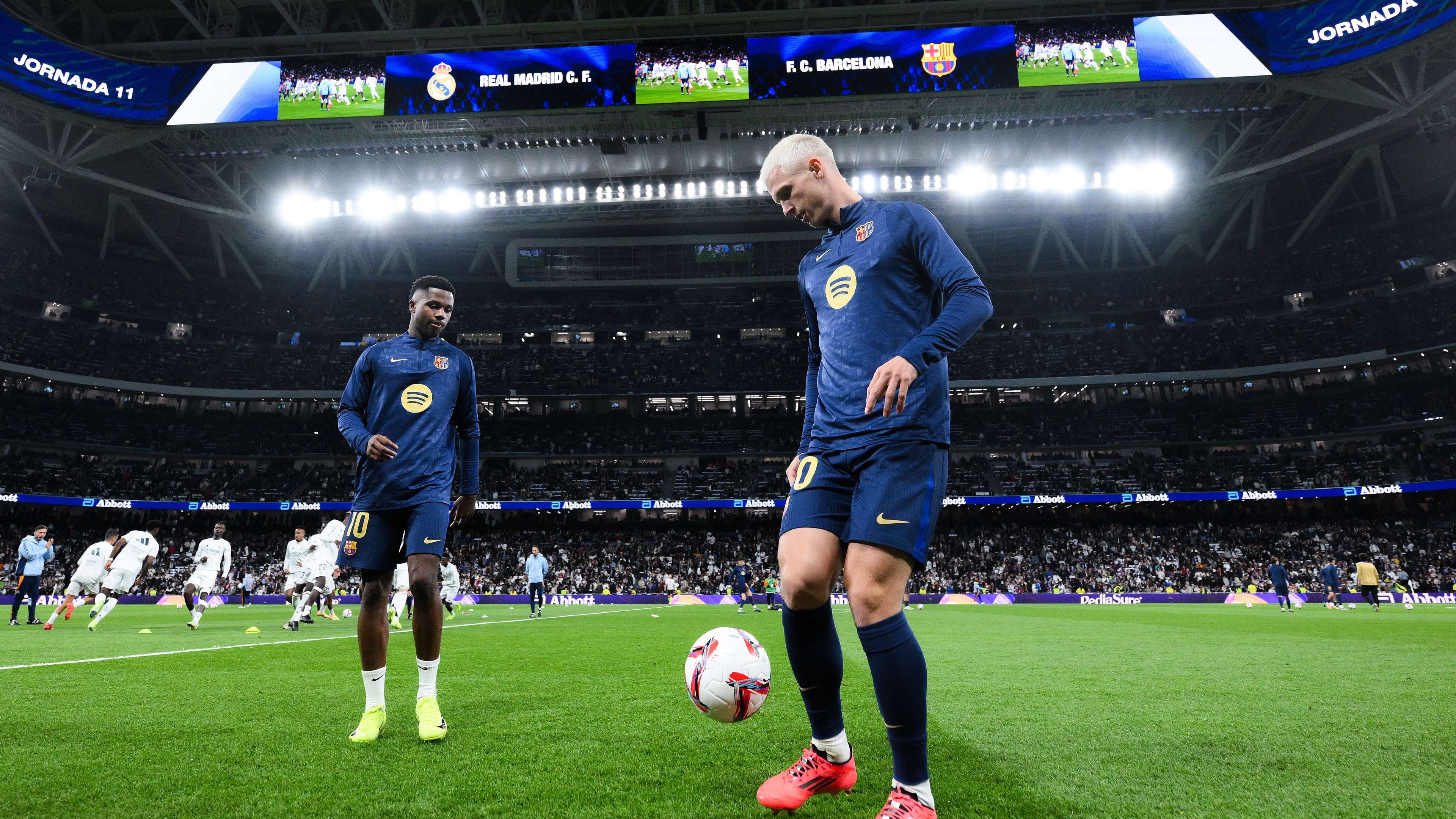 Real Madrid CF v FC Barcelona - La Liga EA Sports