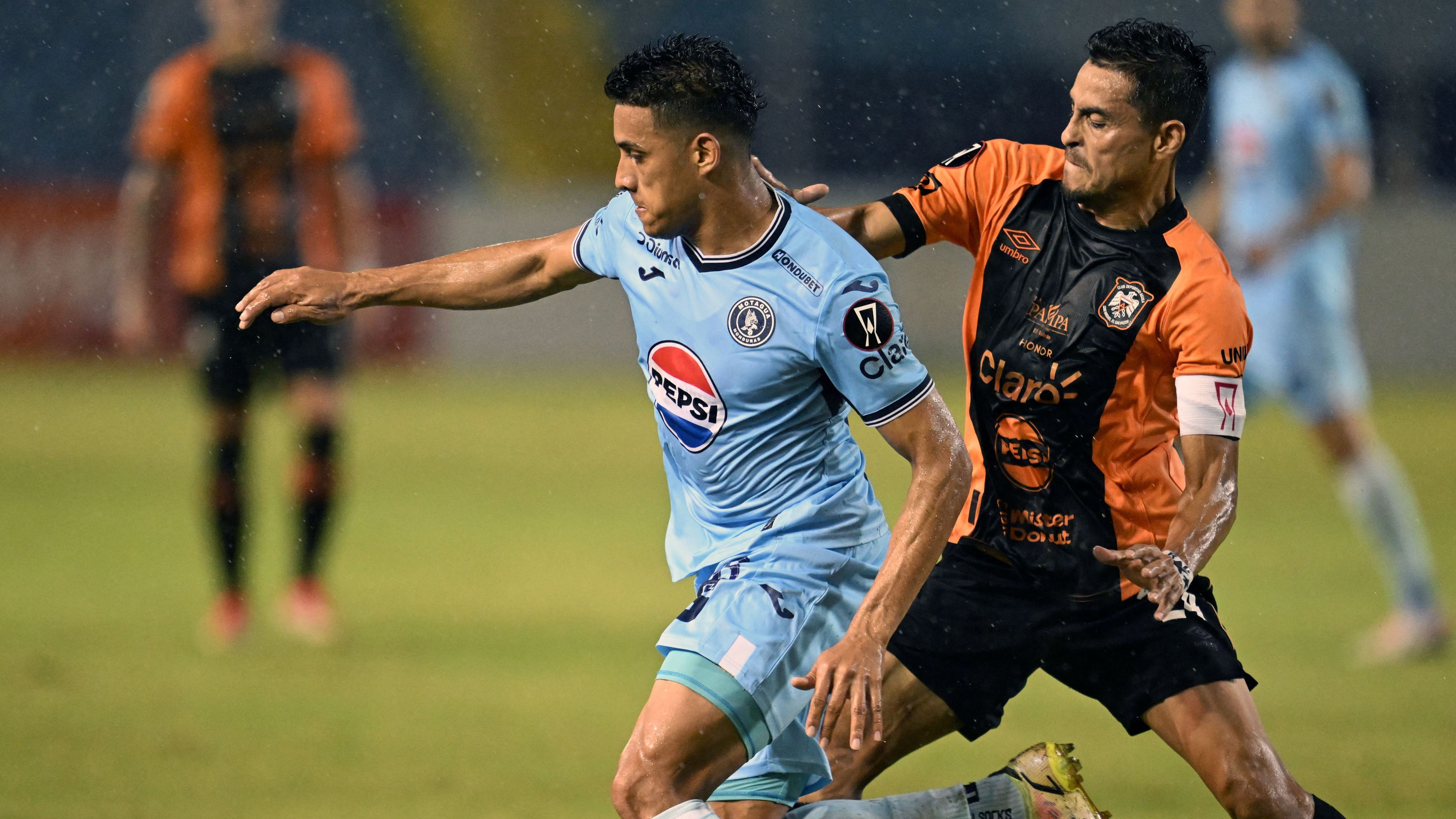 FBL-CONCACAF-CENTRAL AMERICAN CUP-AGUILA-MOTAGUA