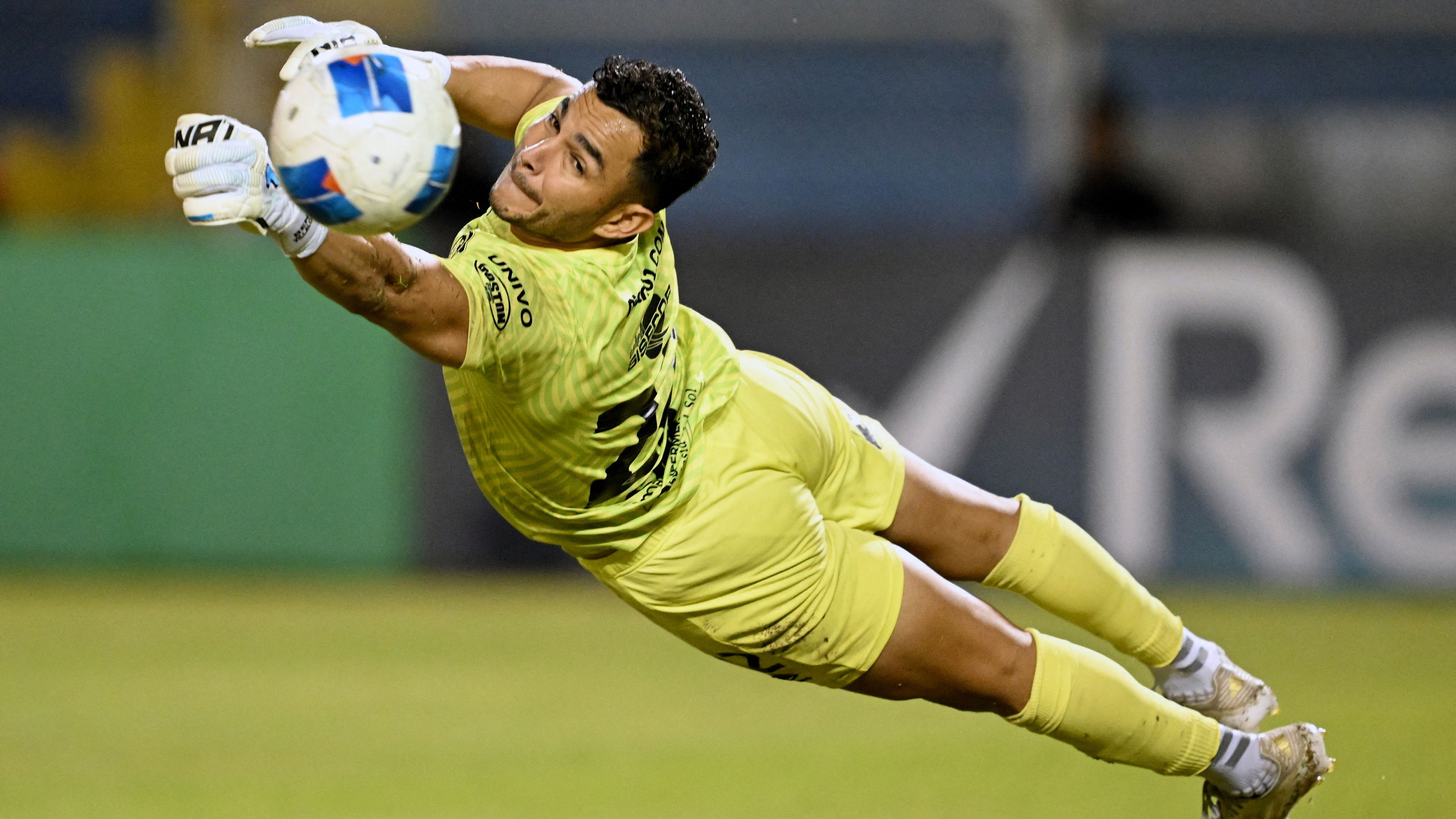 FBL-CONCACAF-CENTRAL AMERICAN CUP-AGUILA-MOTAGUA