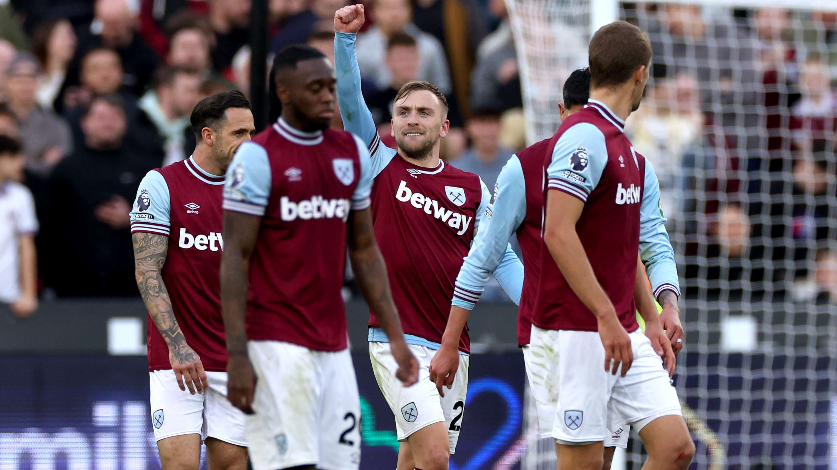 CLB Premier League rao bán cả đội hình 3 West Ham United wages: Who is the best paid player at the Hammers and  everything you need to know about West Ham's salary bill | Goal.com