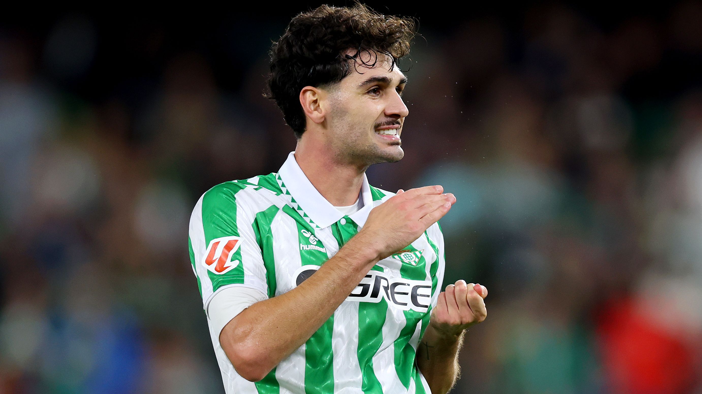 'You would be foolish to leave that situation' - Former USMNT star Charlie Davies believes Johnny Cardoso should stay at Real Betis despite transfer interest | Goal.com UK