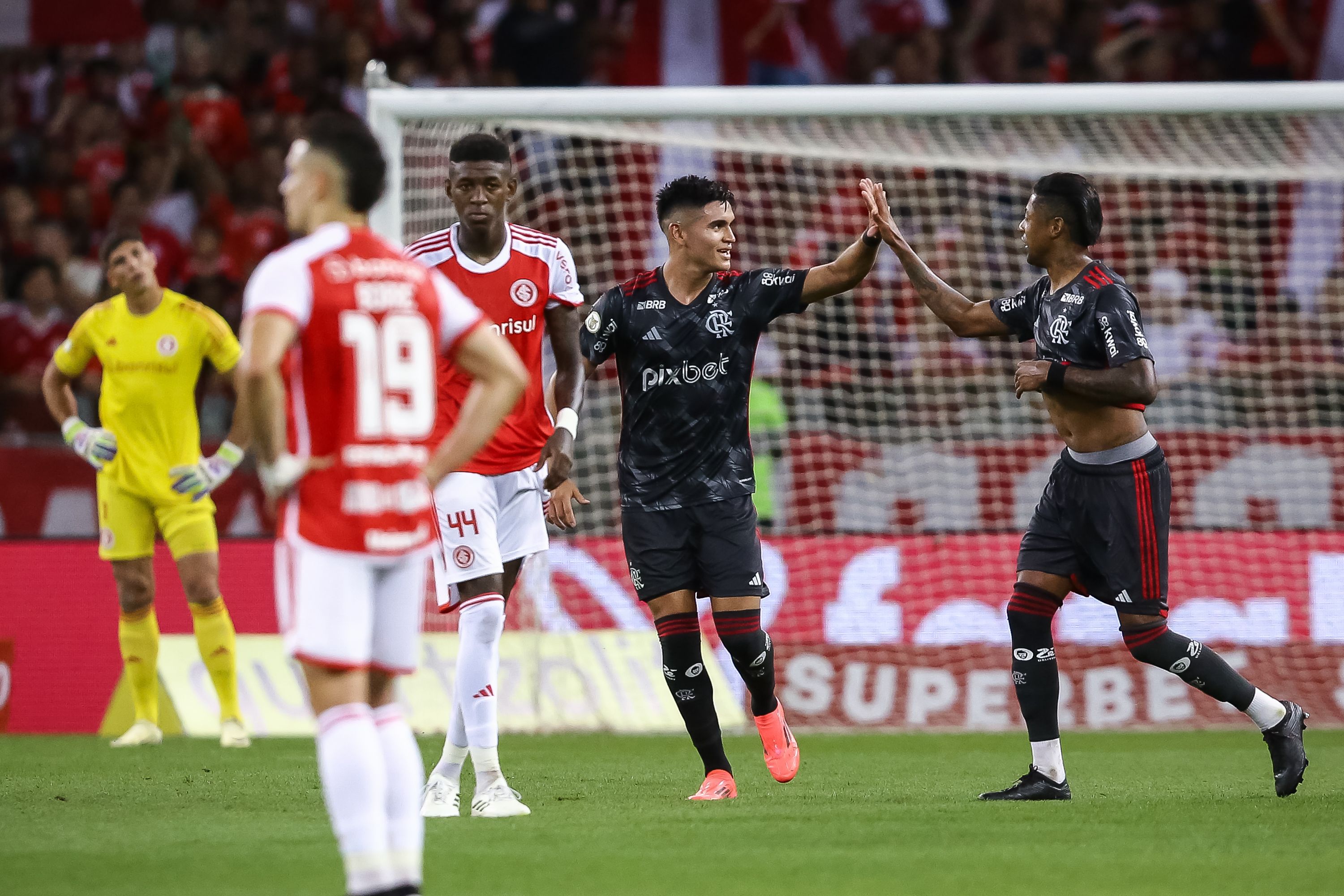 Internacional v Flamengo - Brasileirao 2024