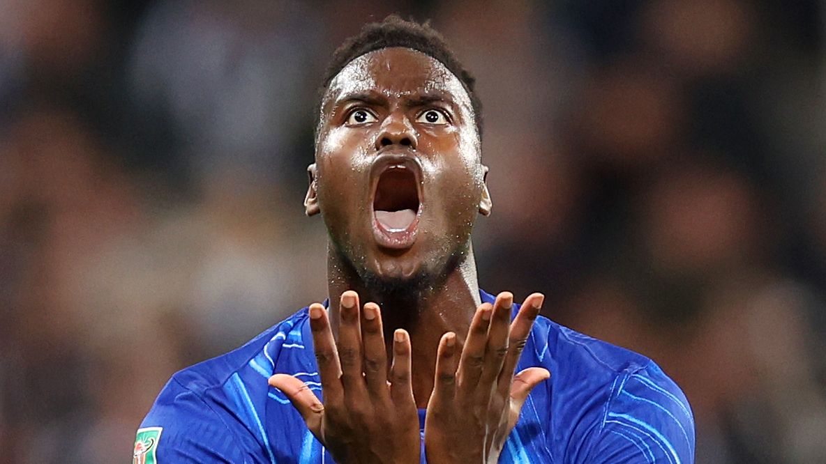 Newcastle United v Chelsea - Carabao Cup Fourth Round