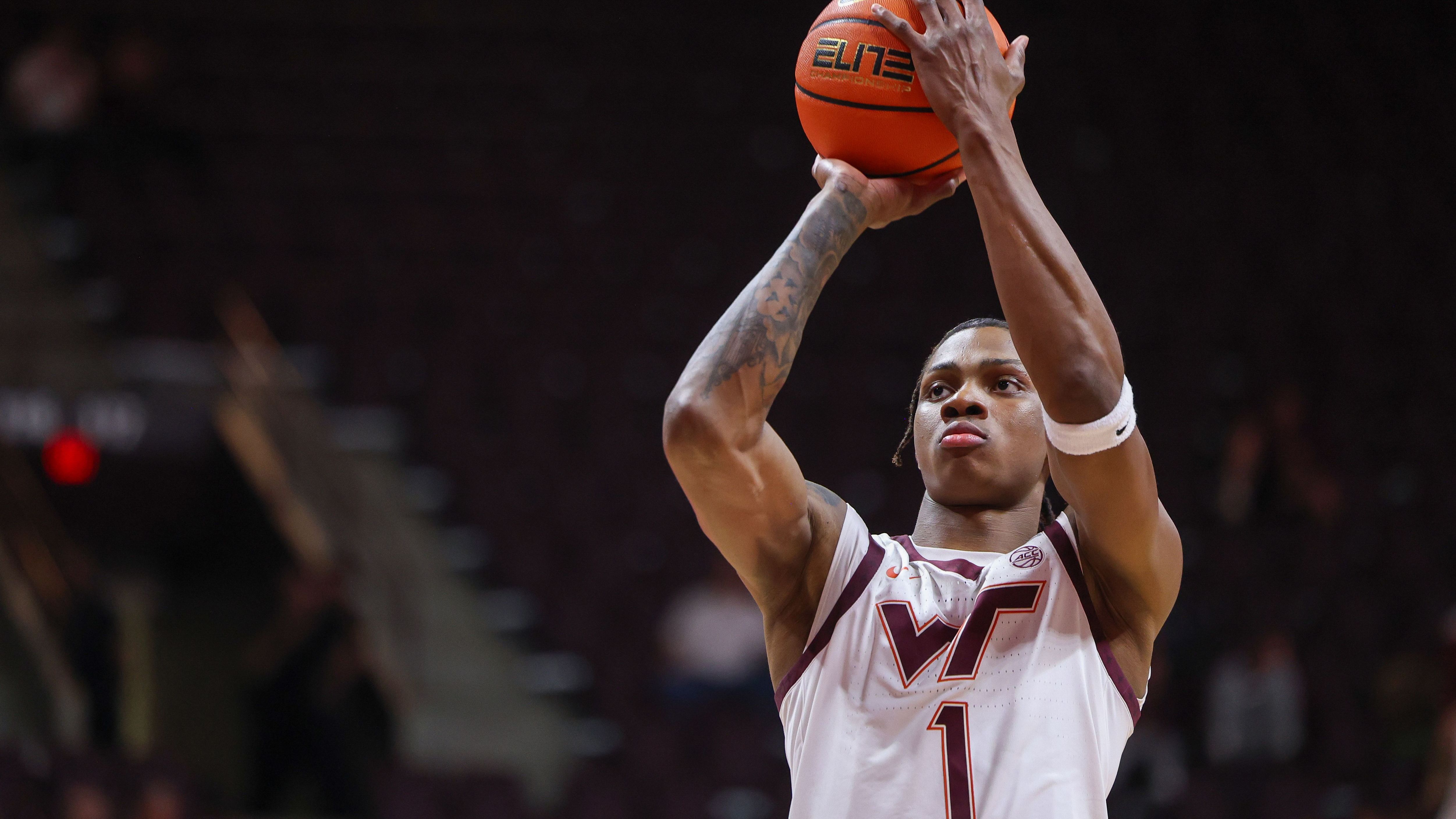 Delaware State v Virginia Tech