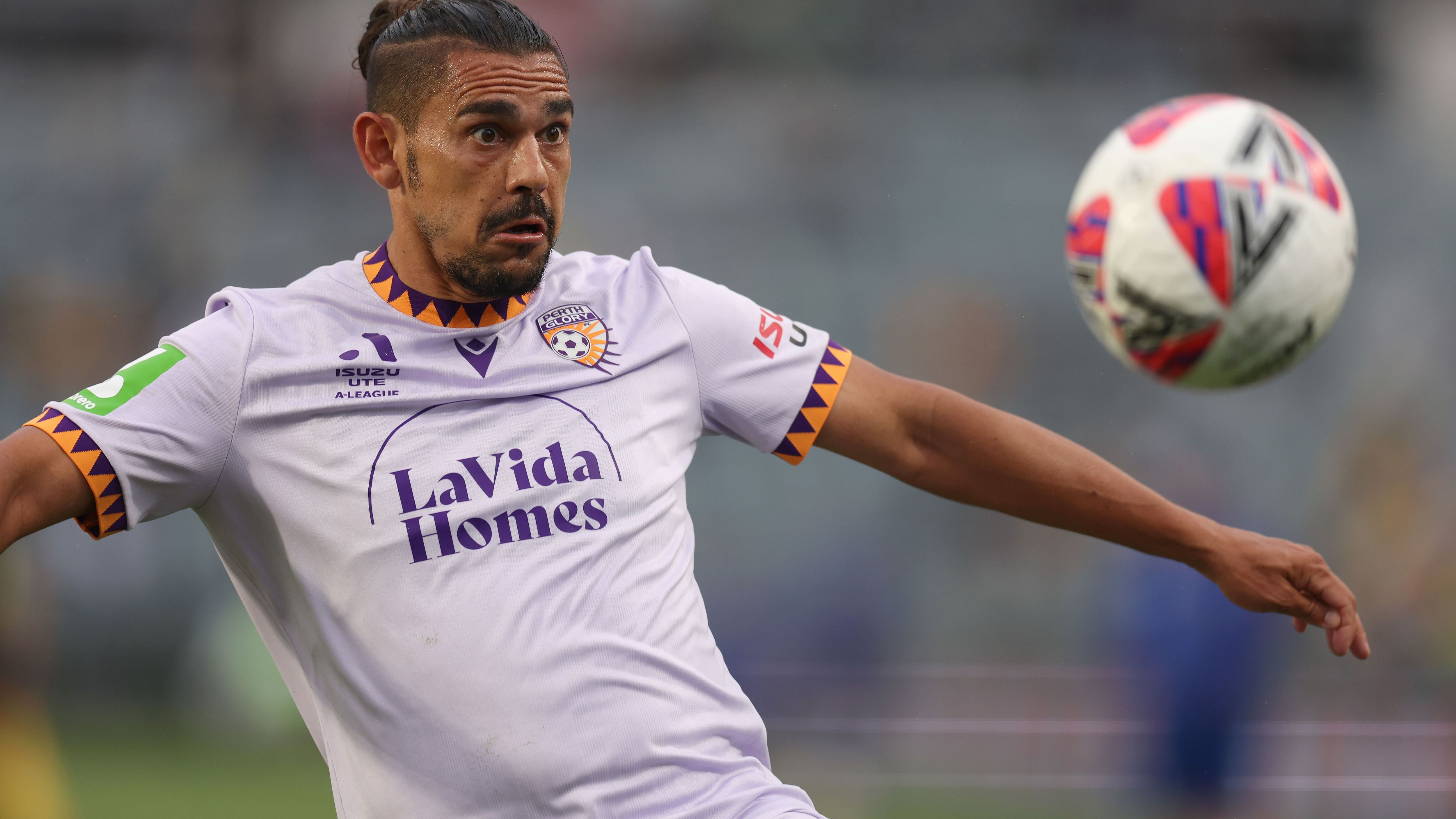 A-League Men Rd 3 - Central Coast Mariners v Perth Glory