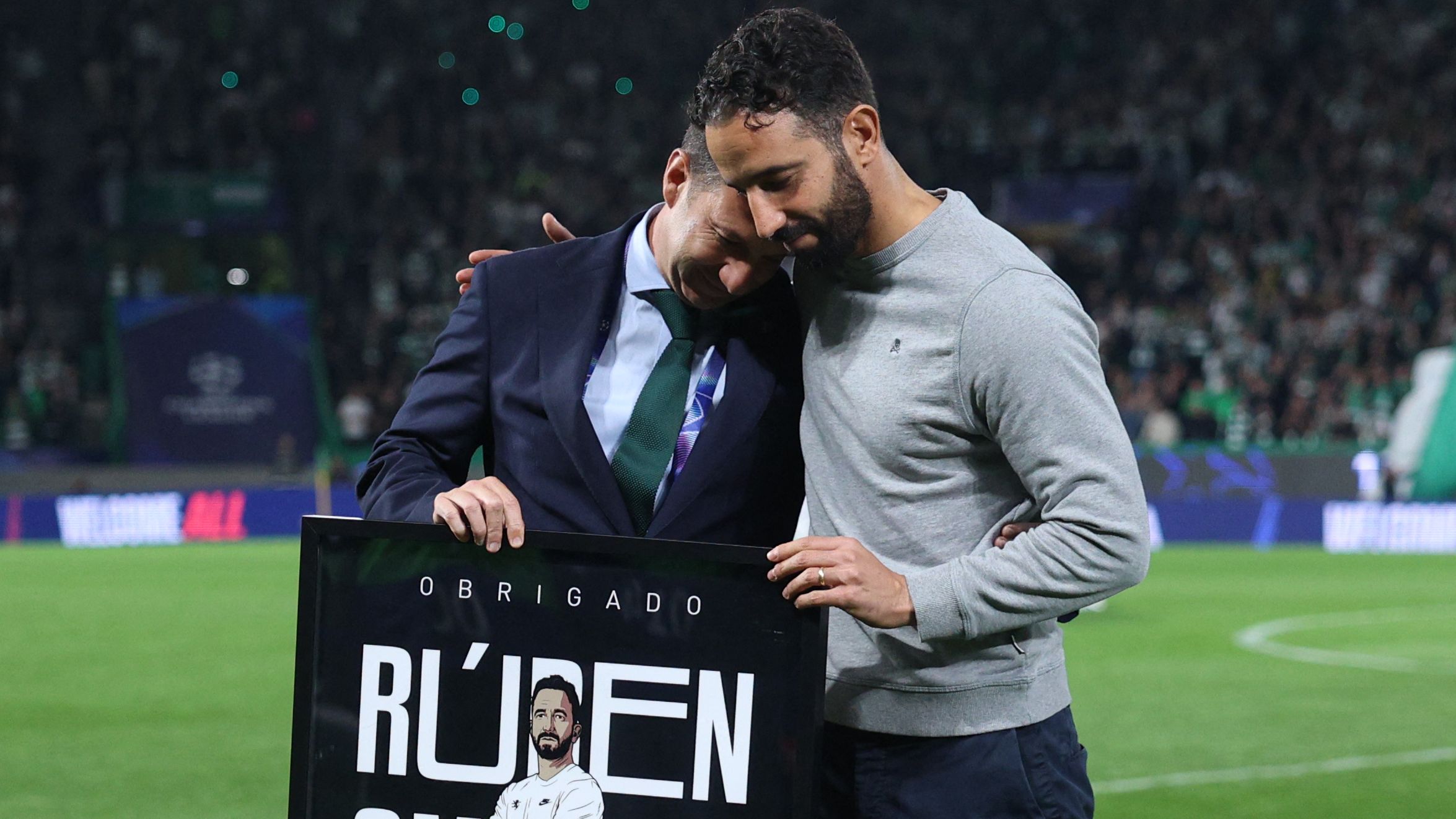 FBL-EUR-C1-SPORTING-MANCHESTER CITY