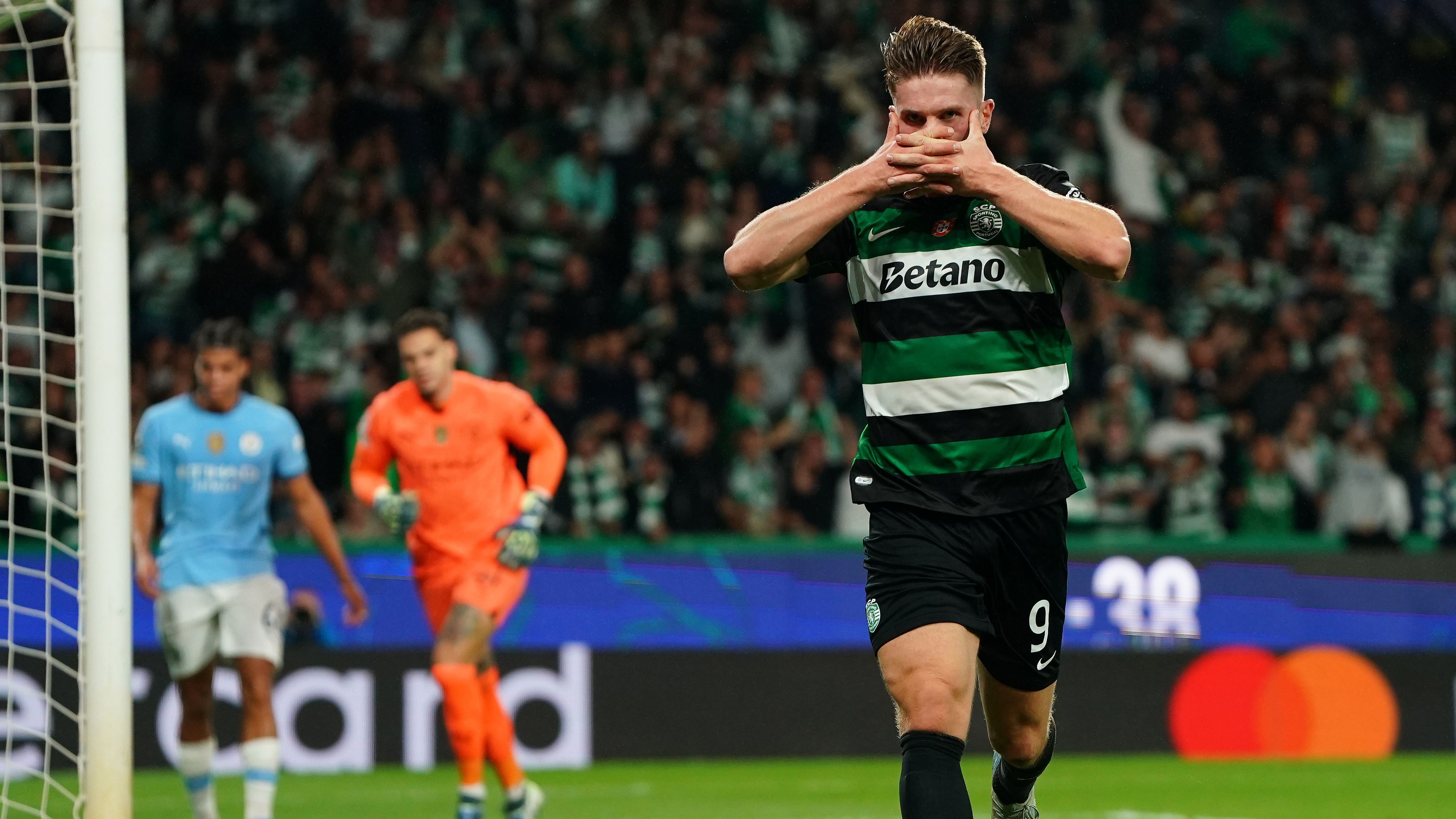 Sporting Clube de Portugal v Manchester City - UEFA Champions League 2024/25 League Phase MD4