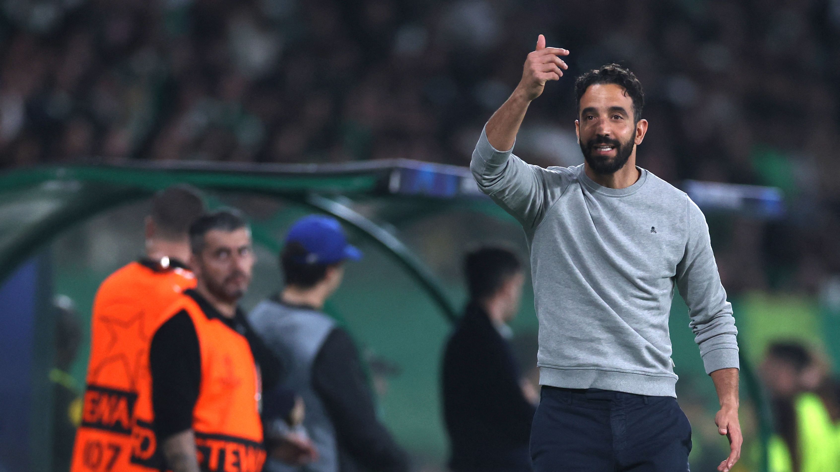 FBL-EUR-C1-SPORTING-MANCHESTER CITY