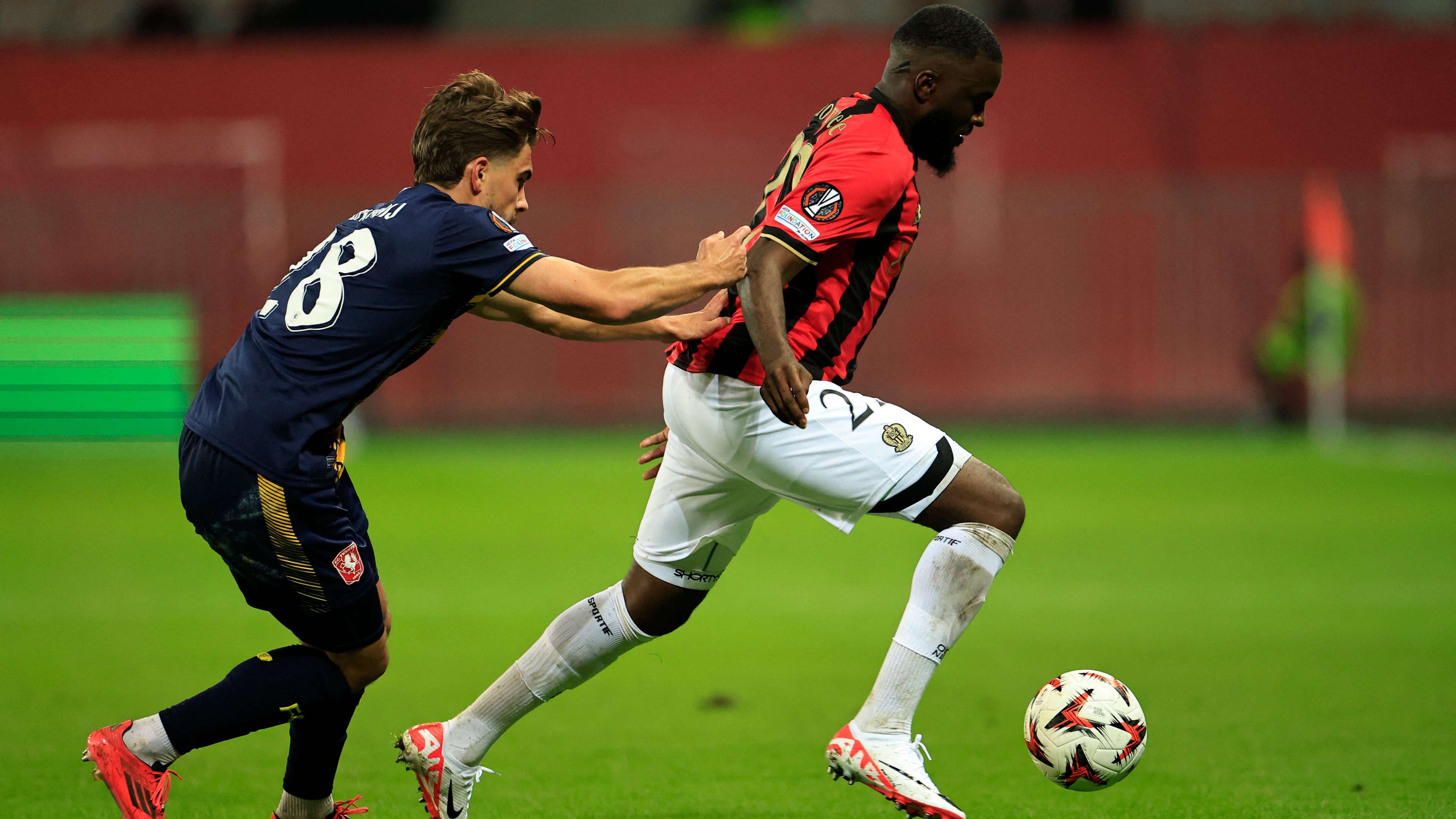 Tanguy Ndombele - Tiền vệ trung tâm triển vọng của Tottenham Hotspur