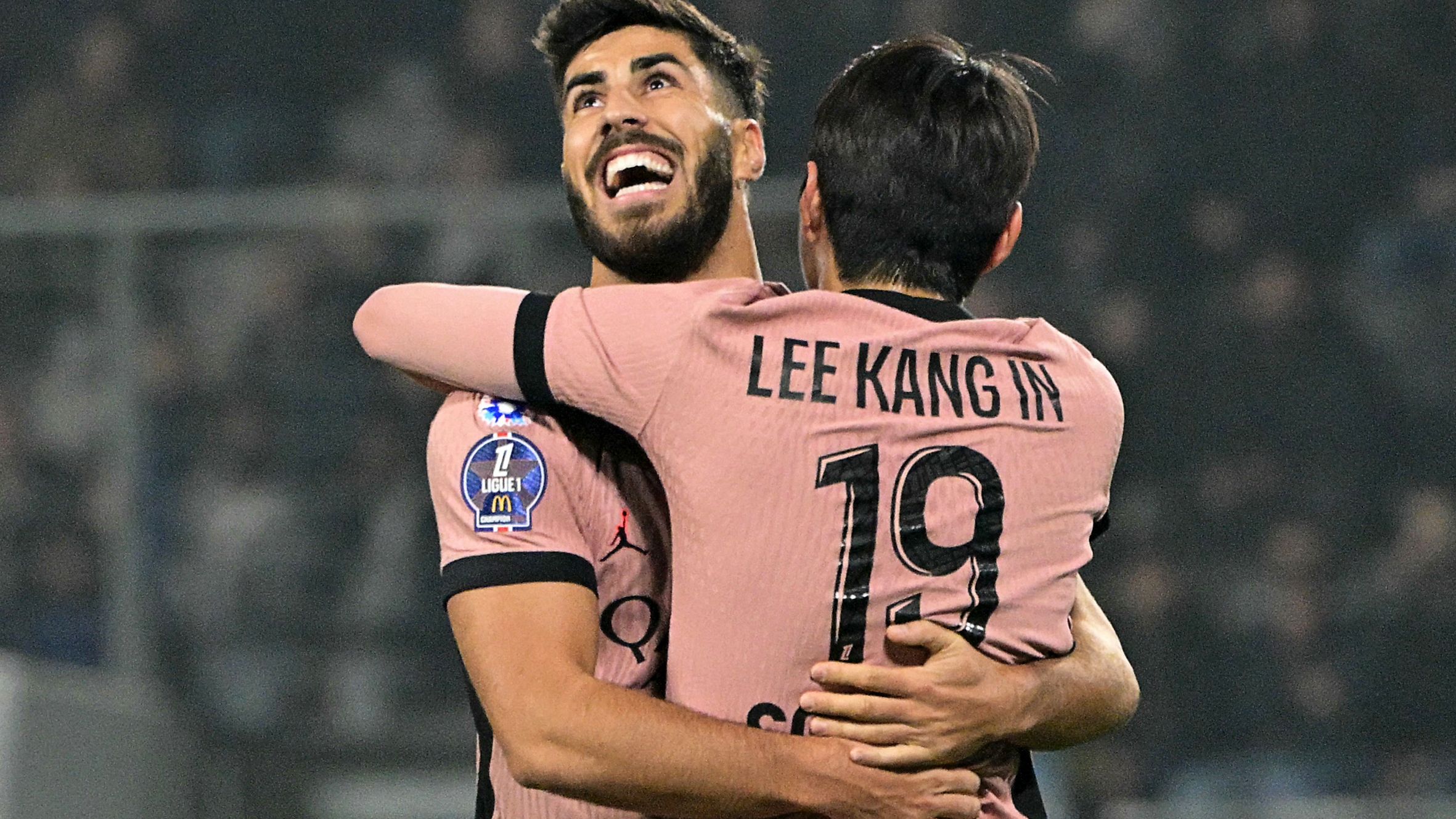 FBL-FRA-LIGUE1-ANGERS-PSG