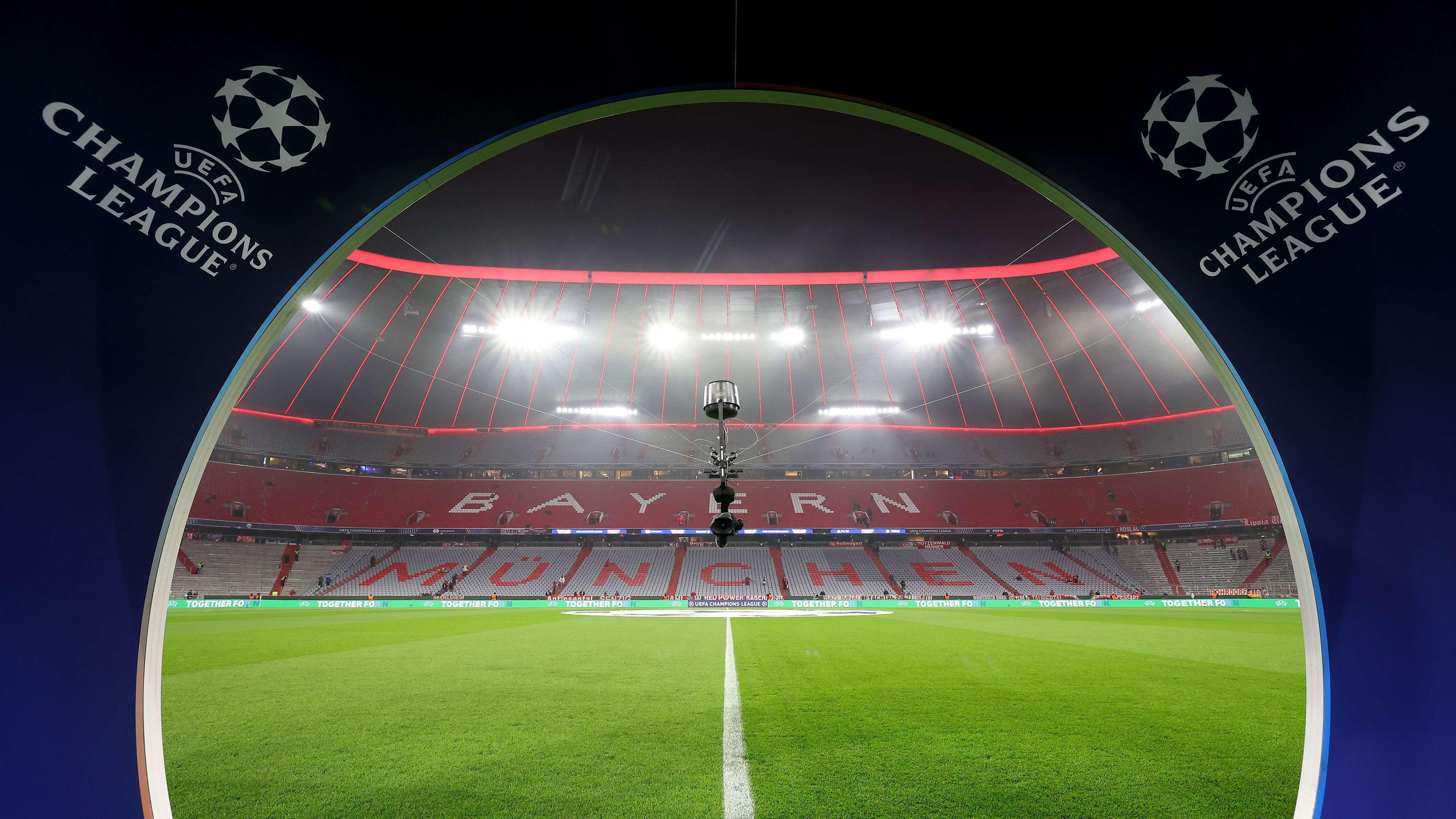 FC Bayern München v SL Benfica - UEFA Champions League 2024/25 League Phase MD4