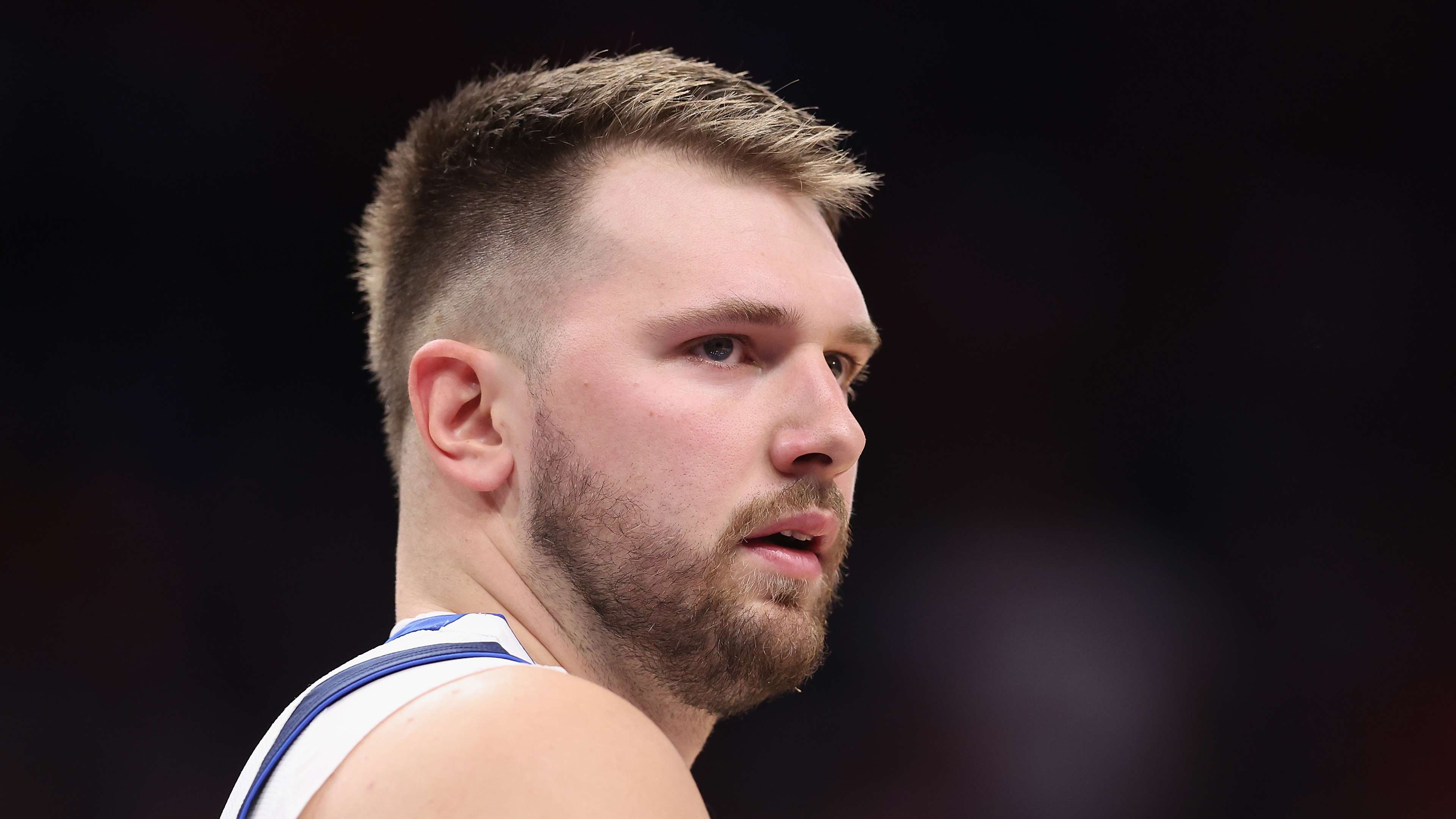 Dallas Mavericks v Phoenix Suns