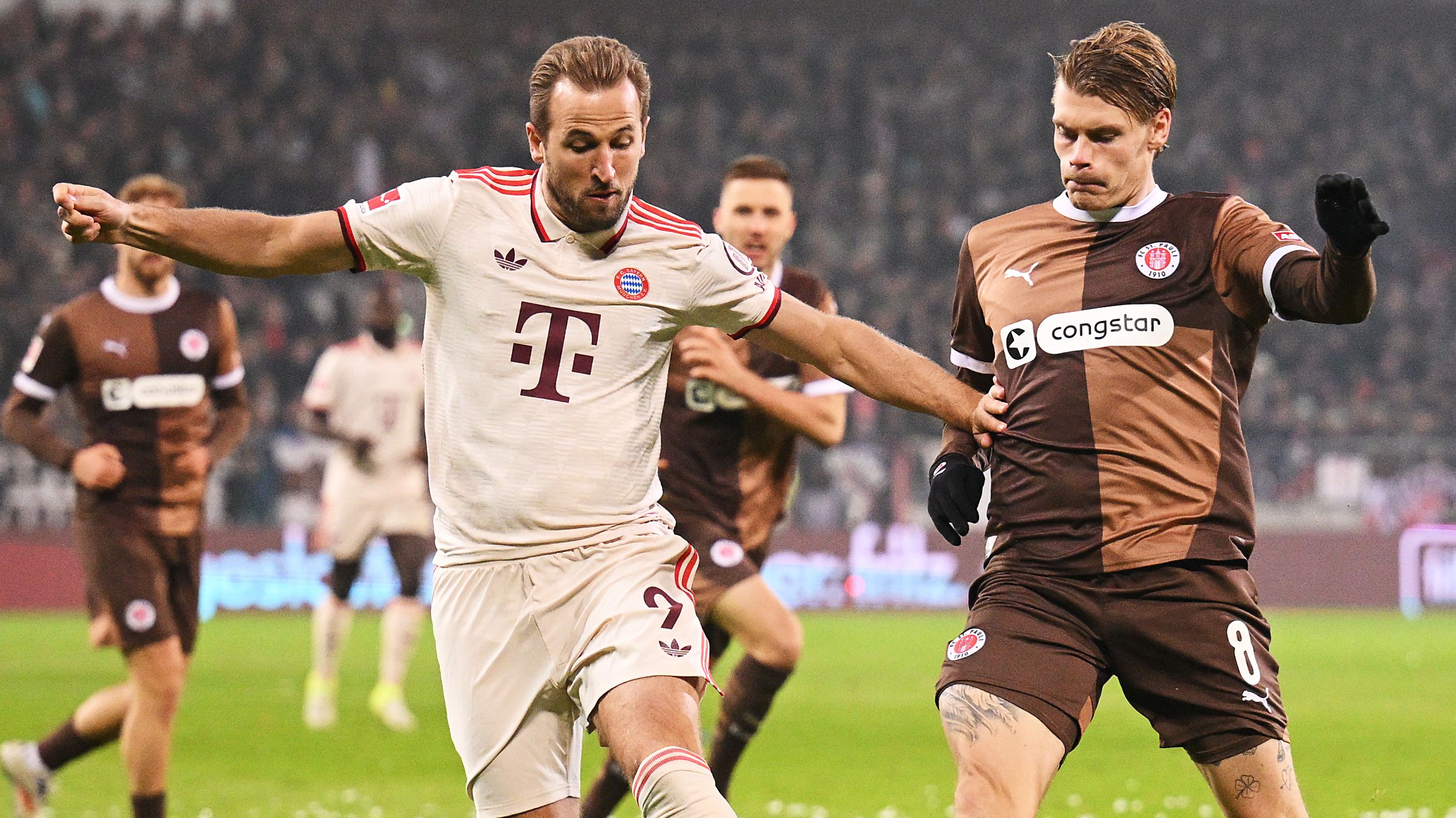FC St. Pauli 1910 v FC Bayern München - Bundesliga