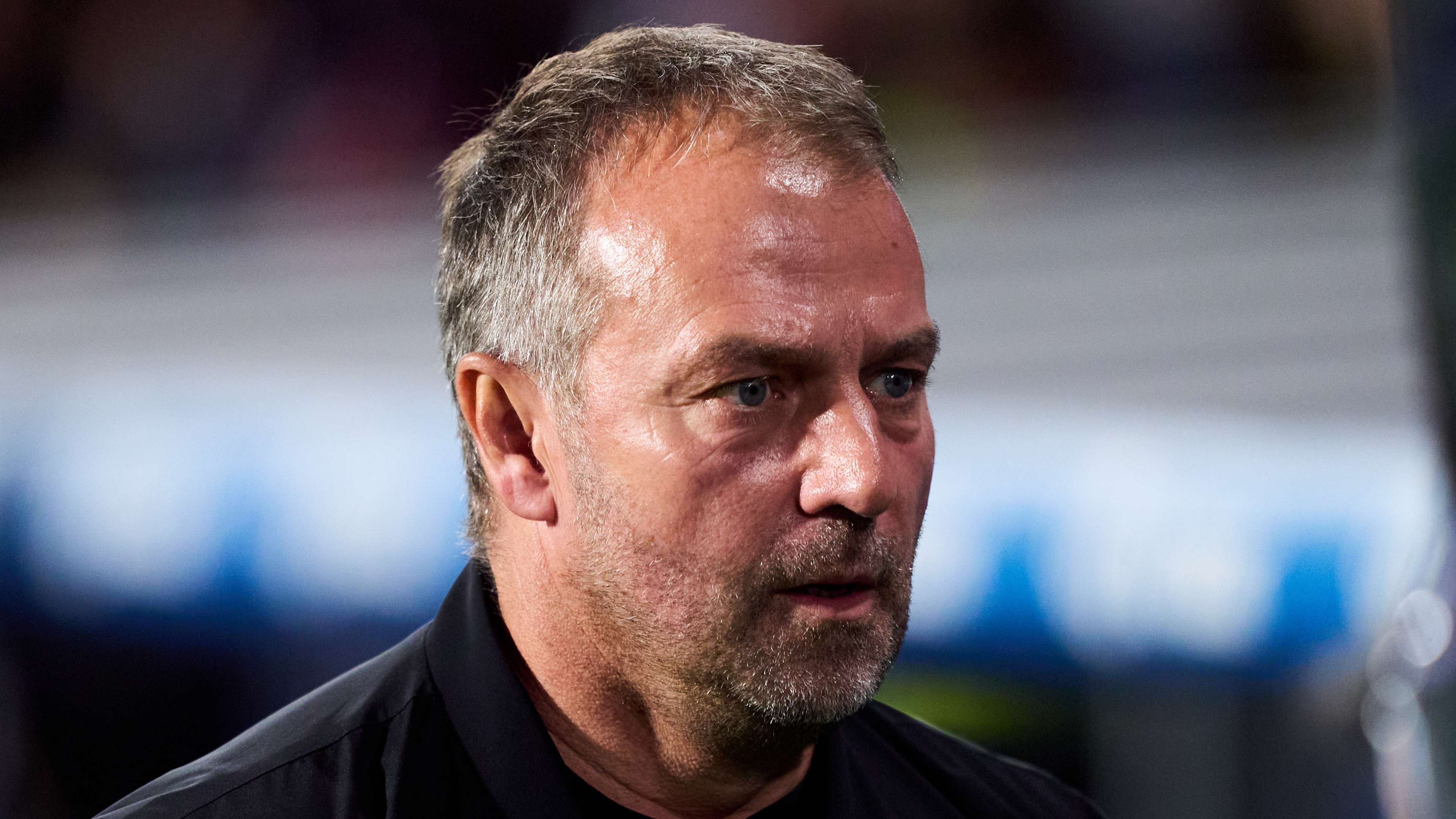 It started out like any other thrilling match. Lewandowski, a key player for Barcelona, found the back of the net, sending the crowd into celebration. But then, the unthinkable happened. The goal was waved off. Why? The VAR officials thought Lewandowski’s foot was offside, but it turned out this error was linked to Nayef Aguerd's positioning. Just imagine the shock on the fans’ faces! It’s like watching a magician pull a rabbit from a hat, only to find out it’s a cat.