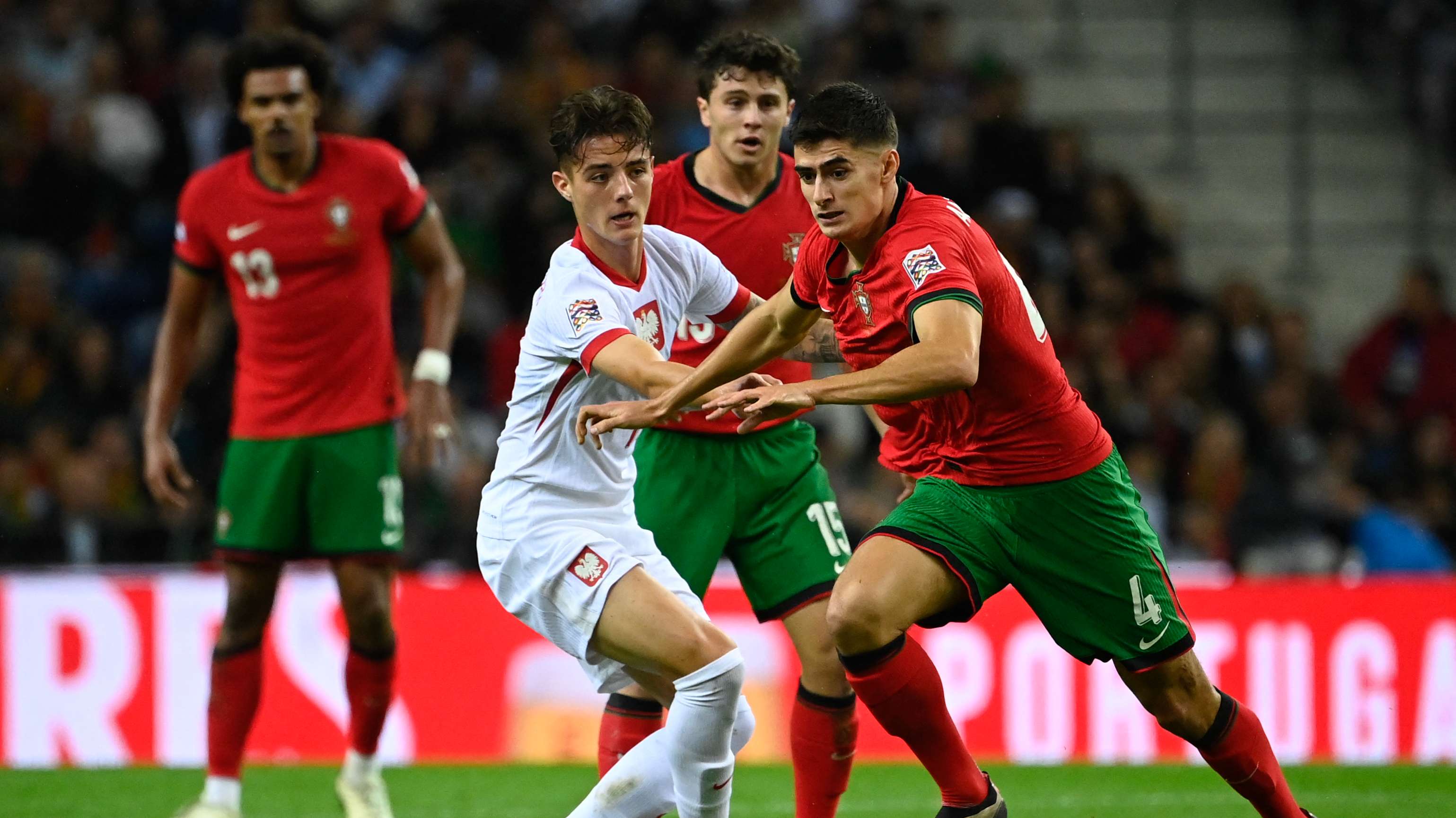 FBL-EUR-NATIONS-POR-POL