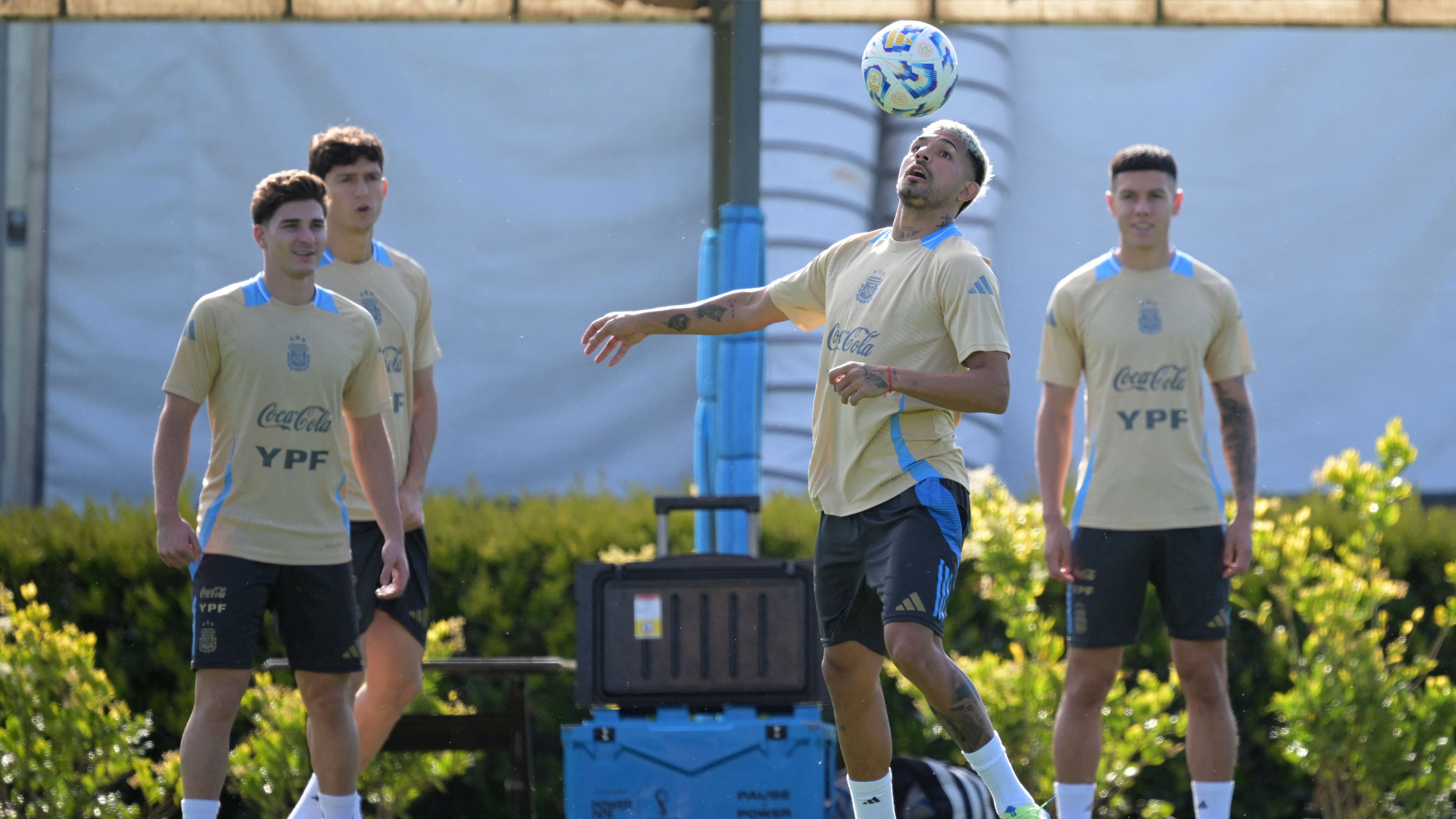 FBL-WC-2026-SAMERICA-QUALIFIERS-ARG-TRAINING