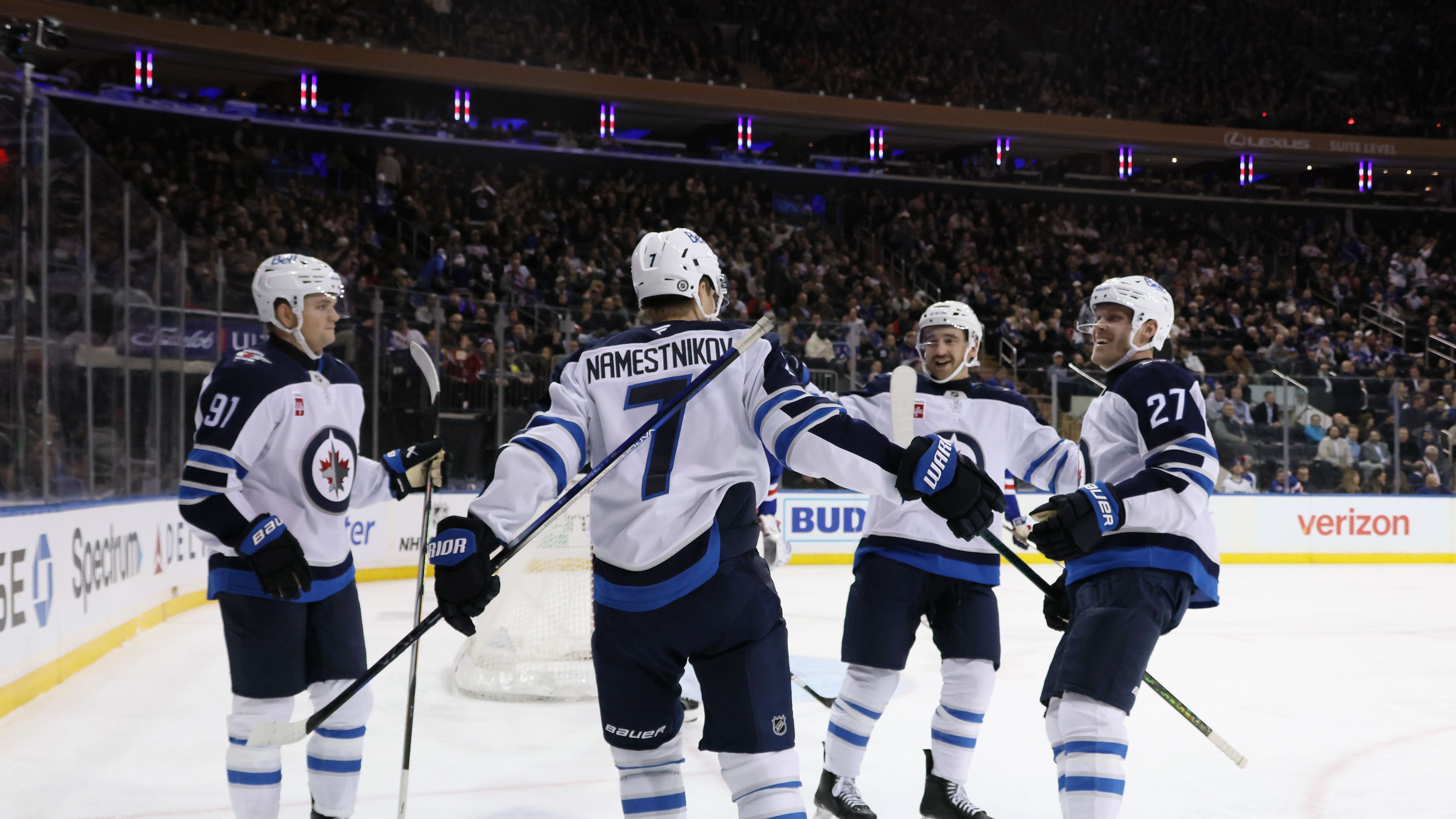 Winnipeg Jets v New York Rangers