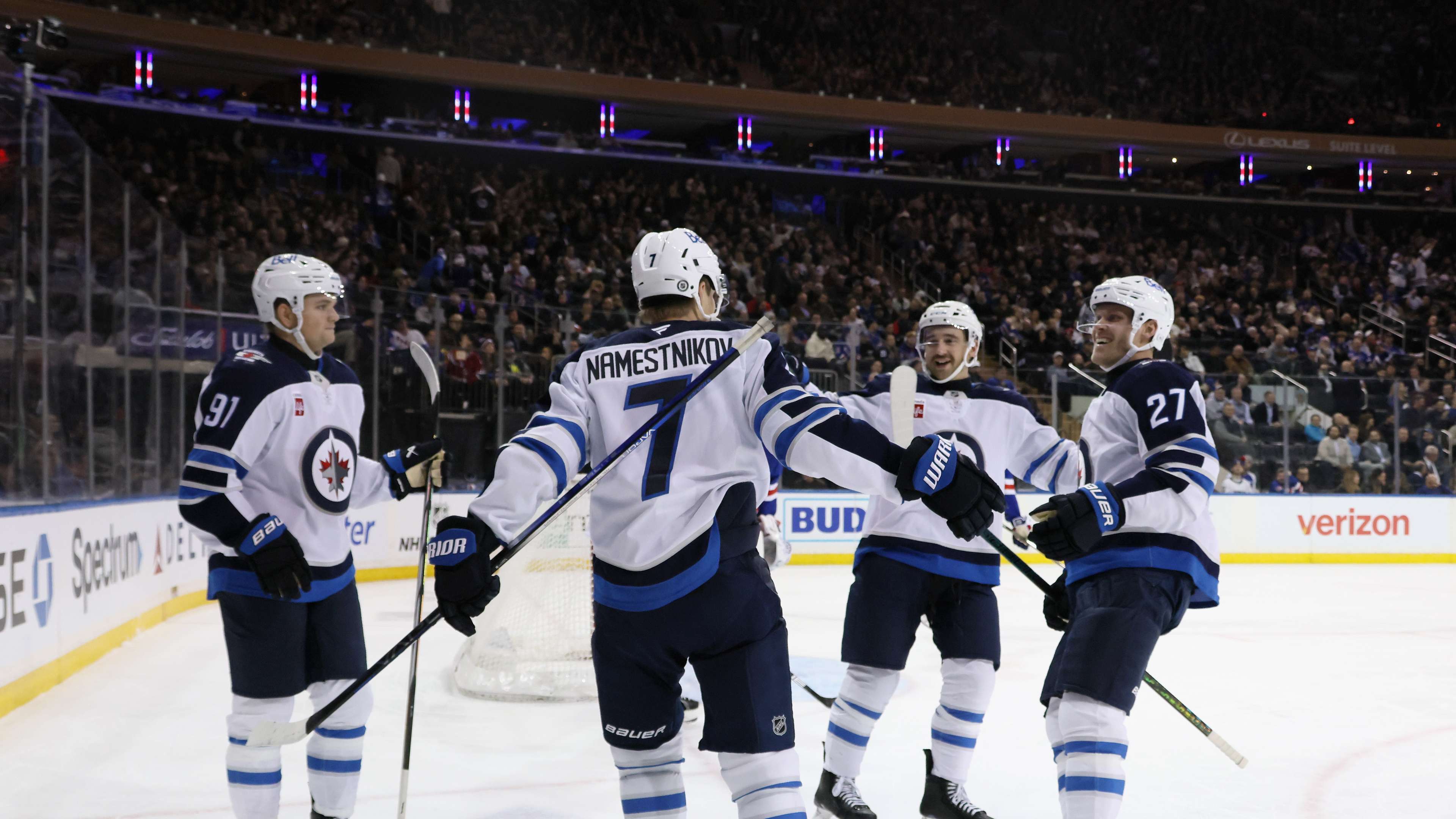 Winnipeg Jets v New York Rangers