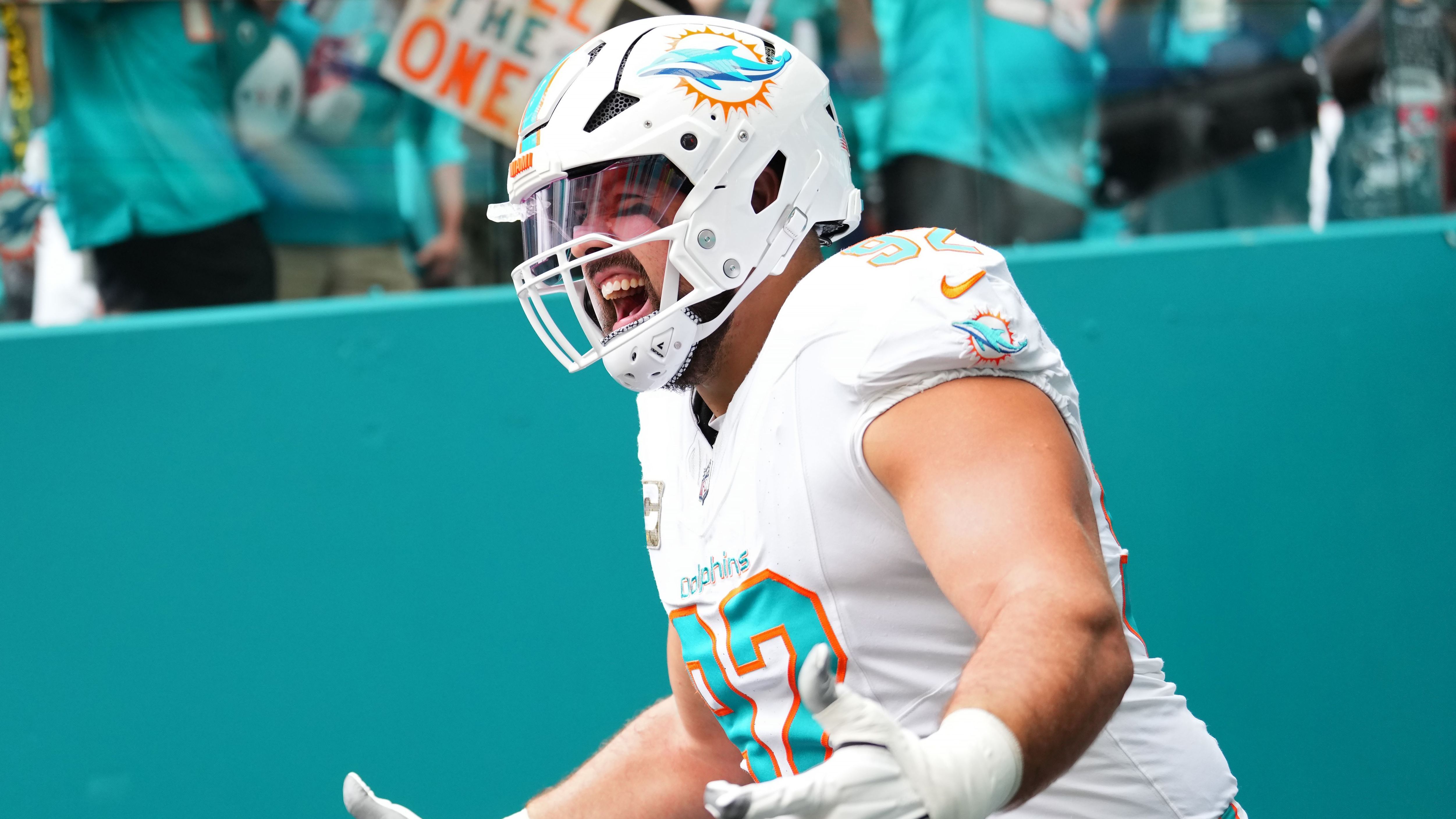 Las Vegas Raiders v Miami Dolphins