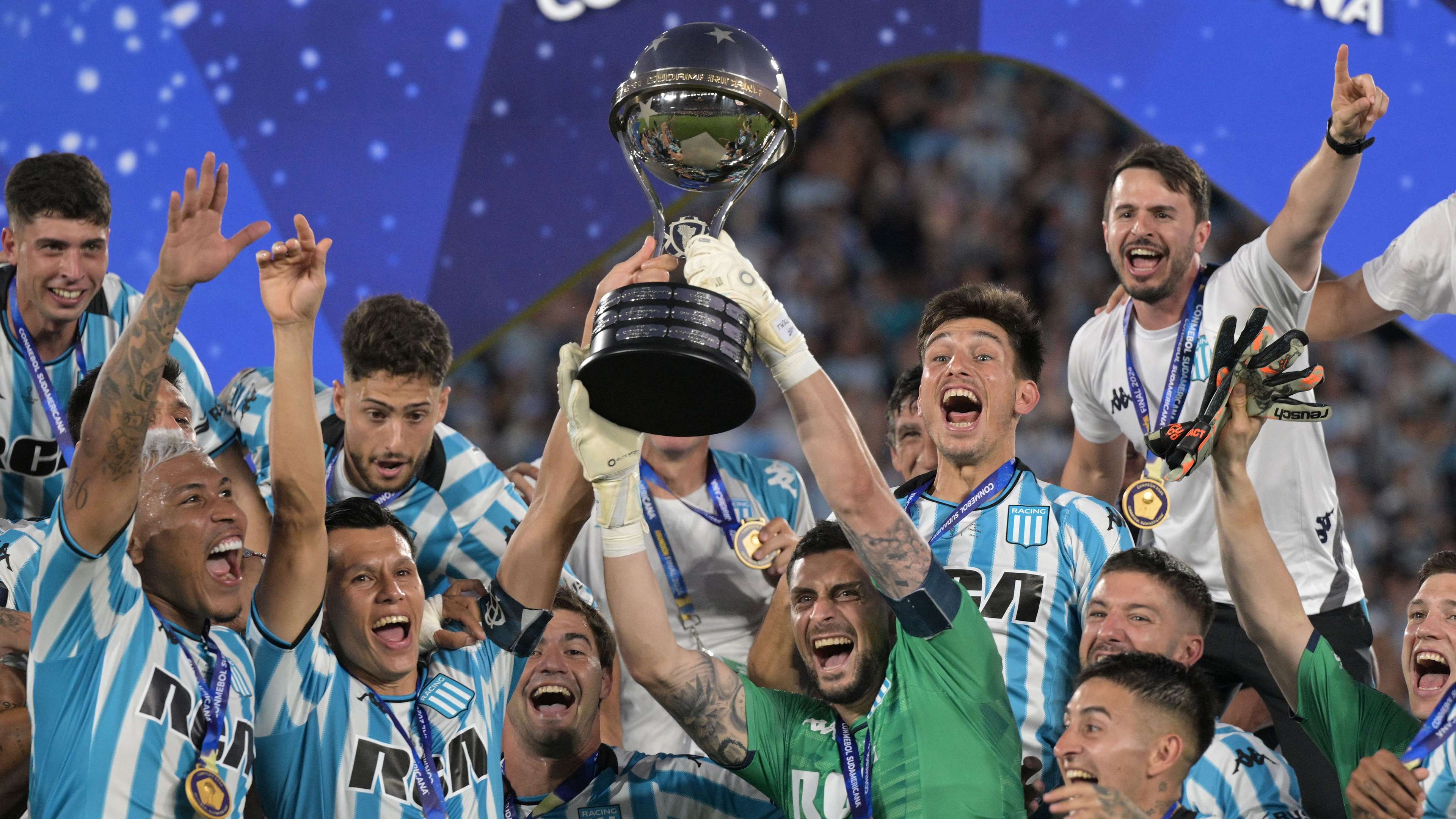 TOPSHOT-FBL-SUDAMERICANA-RACING-CRUZEIRO