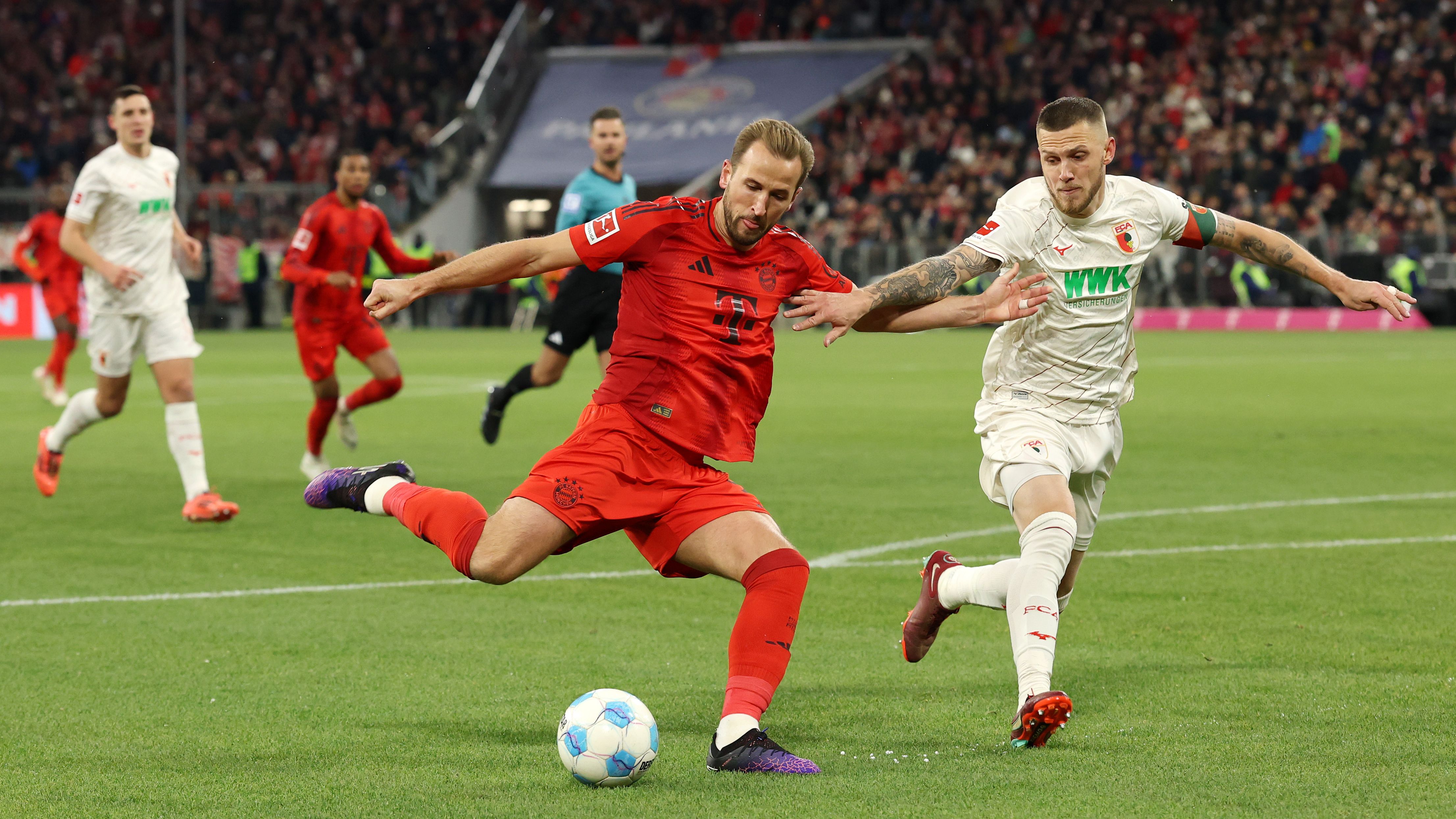 FC Bayern München v FC Augsburg - Bundesliga