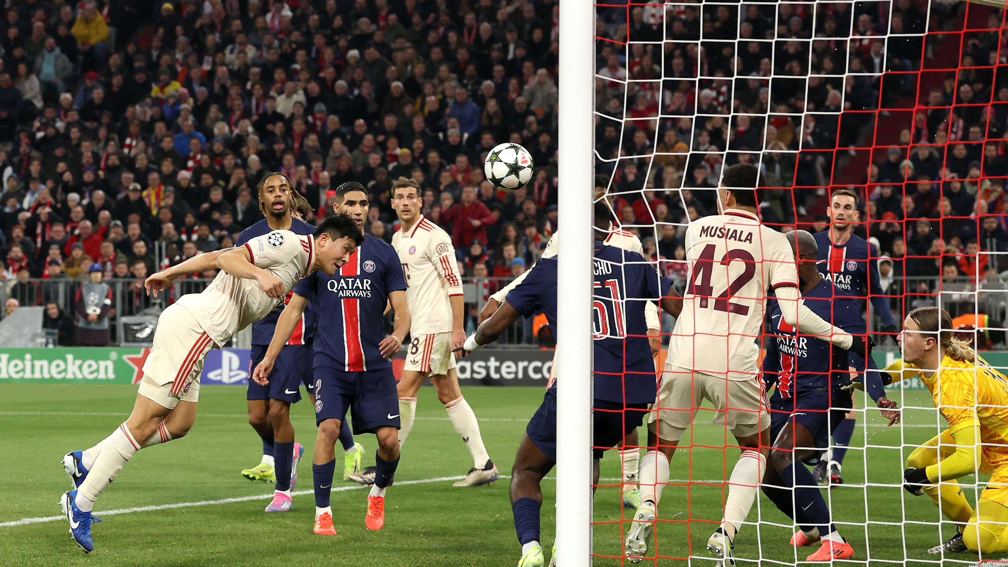 FC Bayern München v Paris Saint-Germain - UEFA Champions League 2024/25 League Phase MD5