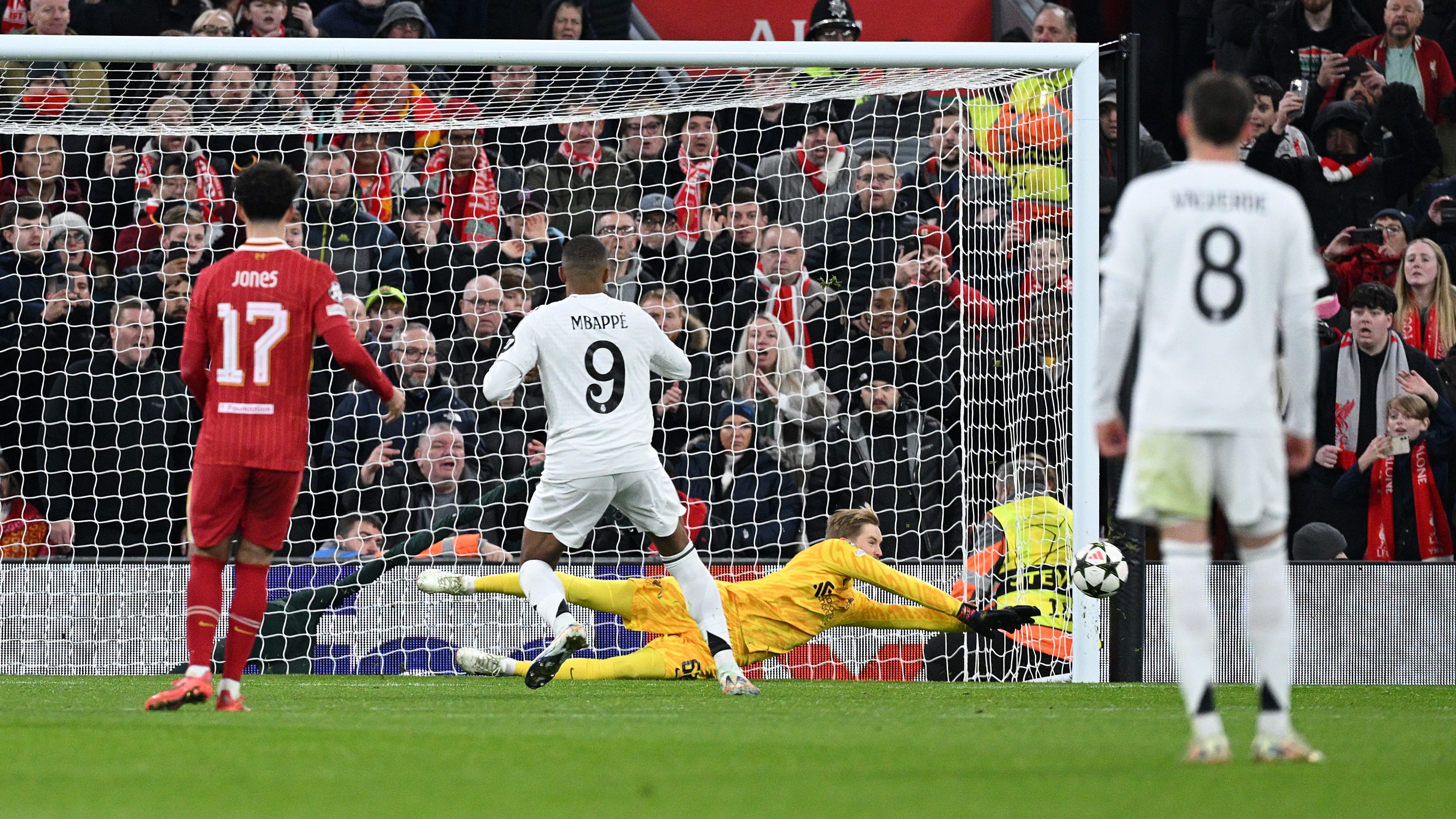 Liverpool FC v Real Madrid C.F. - UEFA Champions League 2024/25 League Phase MD5