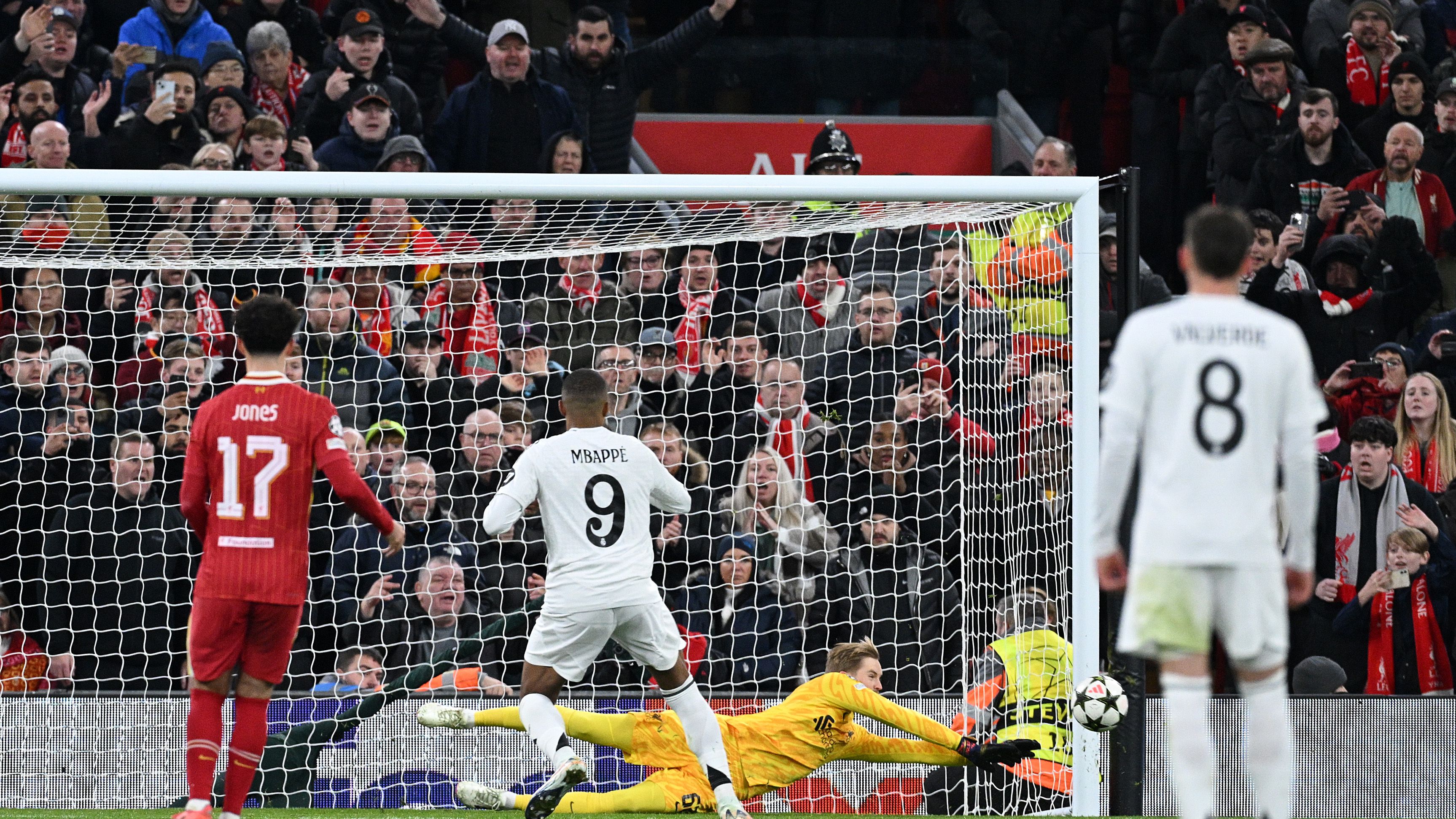 Liverpool FC v Real Madrid C.F. - UEFA Champions League 2024/25 League Phase MD5