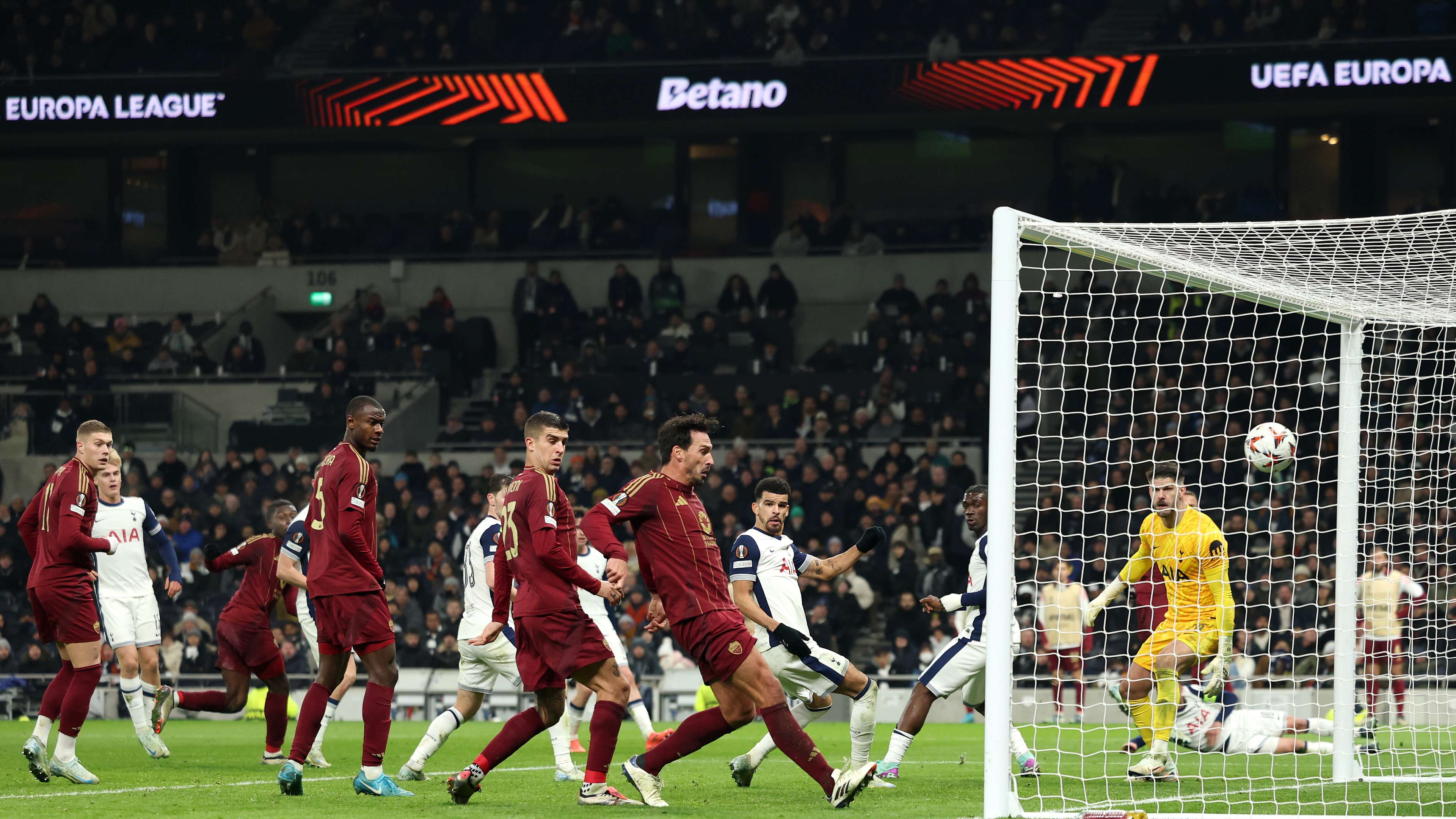Tottenham Hotspur v AS Roma - UEFA Europa League 2024/25 League Phase MD5