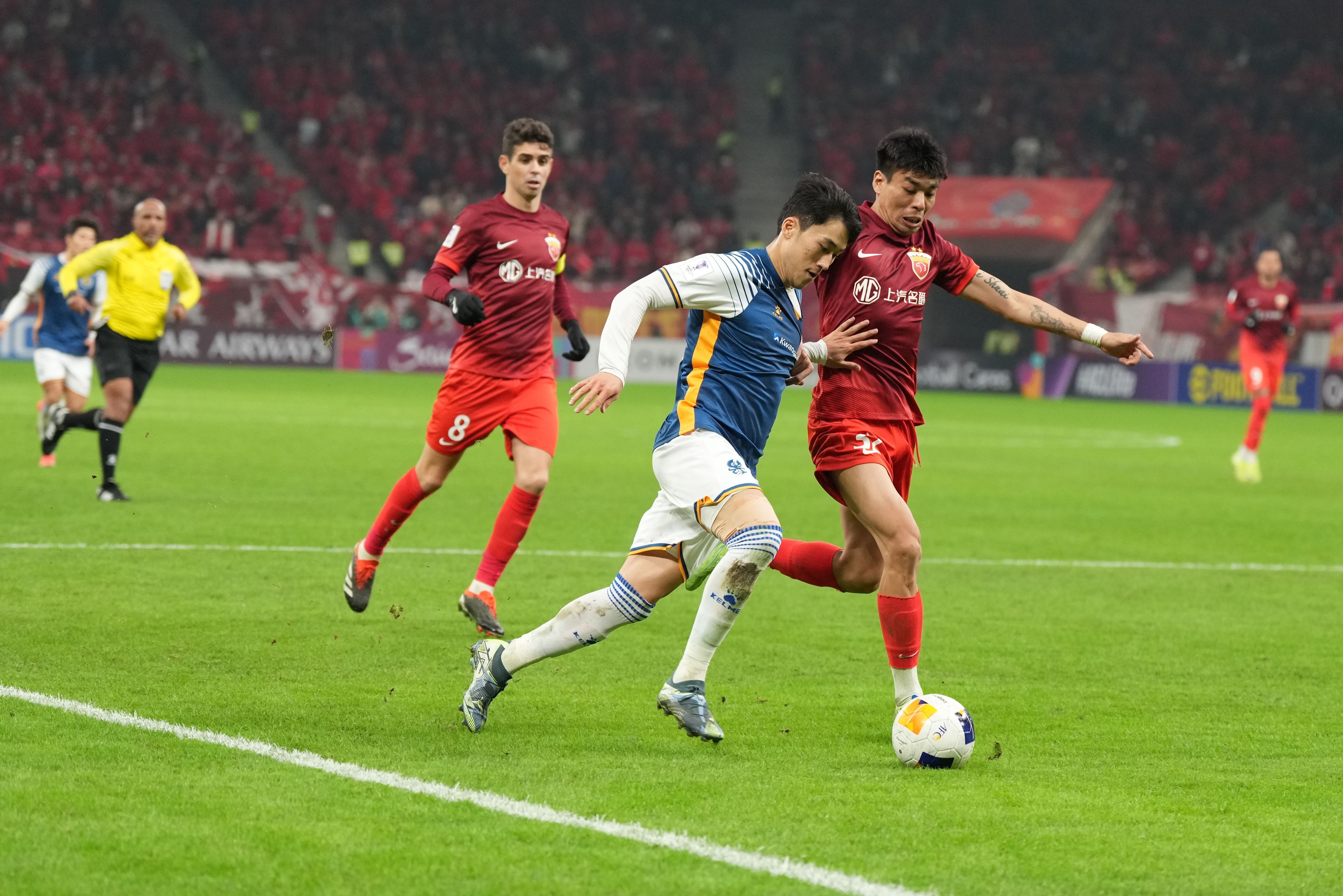 Shanghai Port v Gwangju - AFC Champions League Elite East Region
