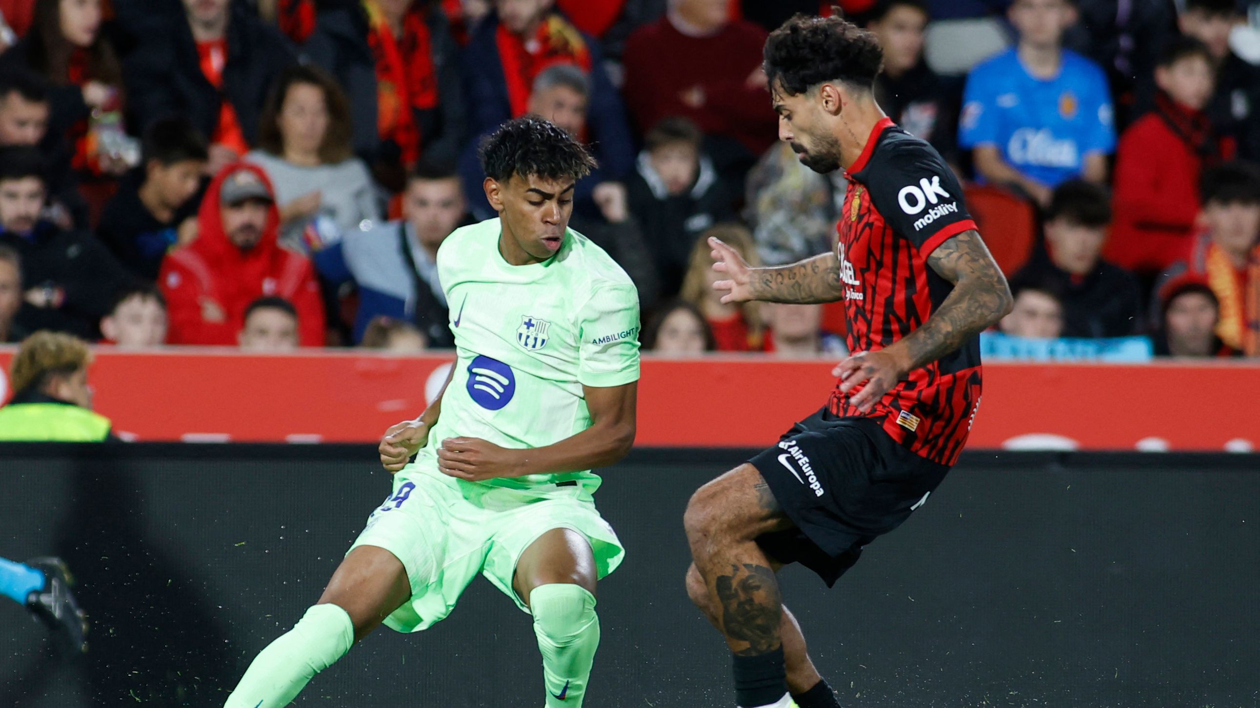 FBL-ESP-LIGA-MALLORCA-BARCELONA