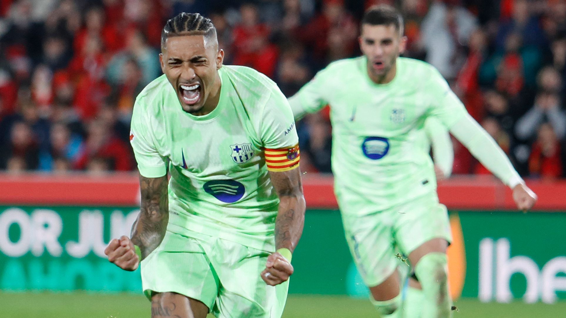 FBL-ESP-LIGA-MALLORCA-BARCELONA