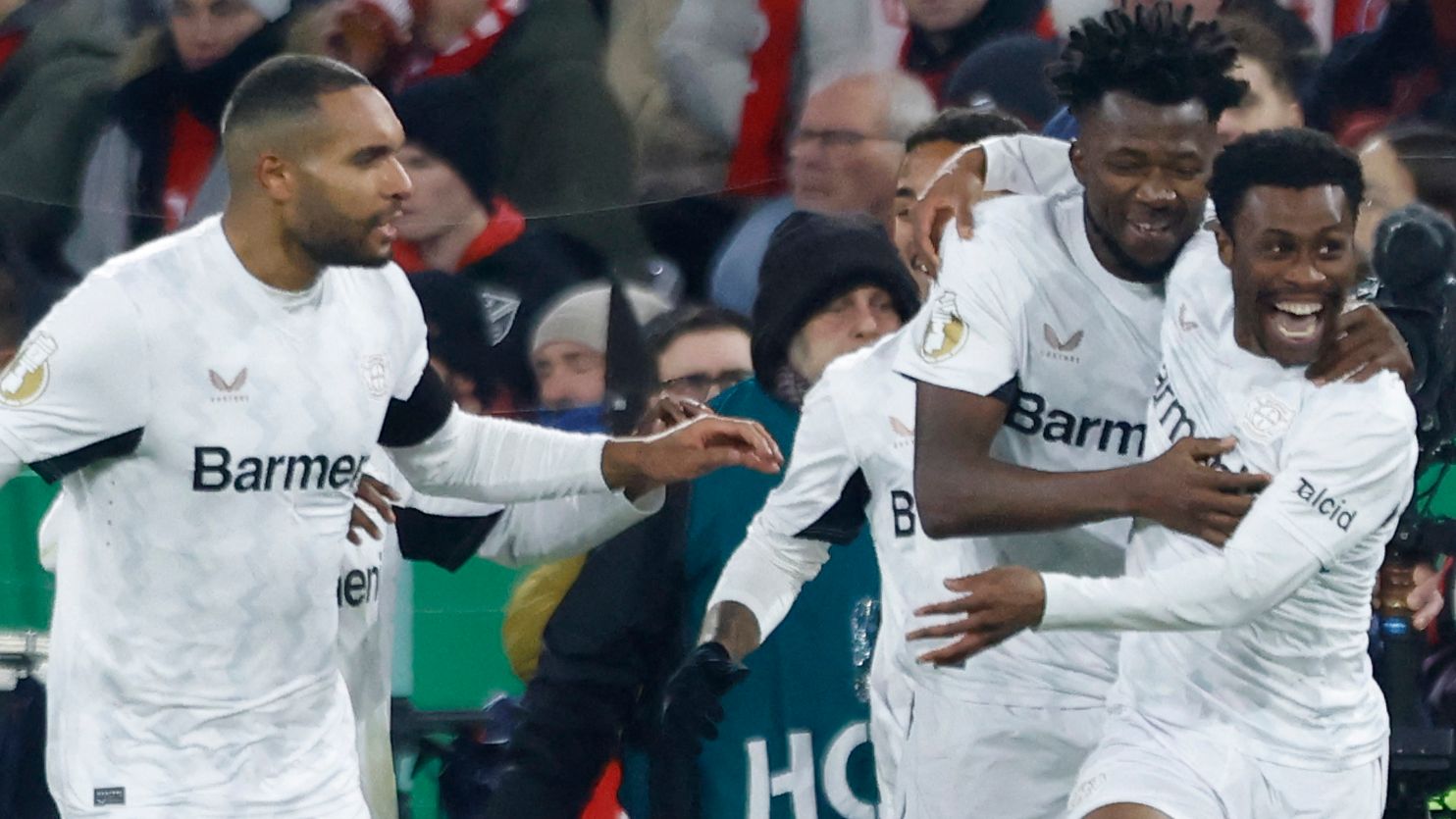 FBL-GER-CUP-BAYERN MUNICH-LEVERKUSEN