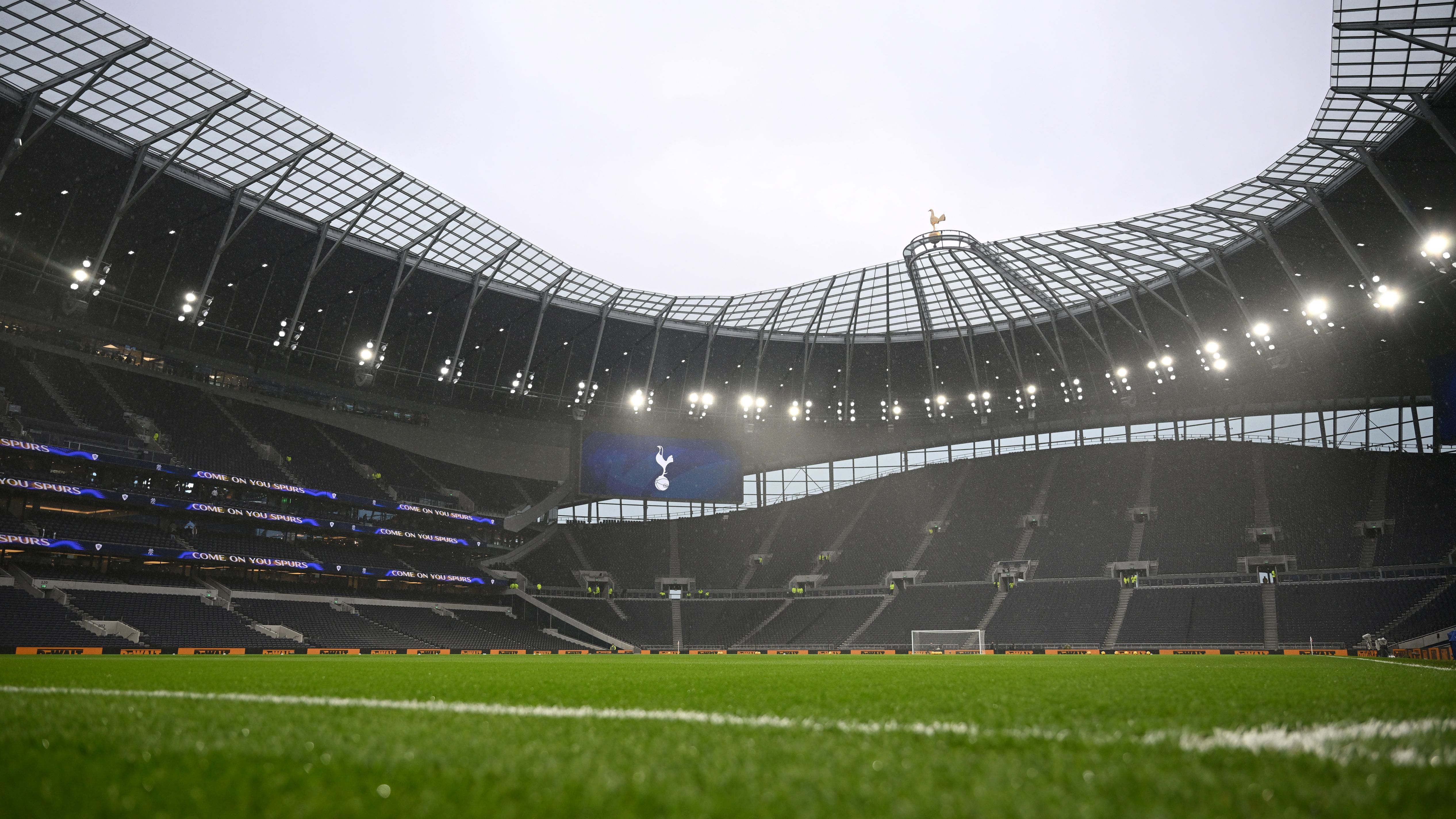 Tottenham Hotspur FC v Fulham FC - Premier League