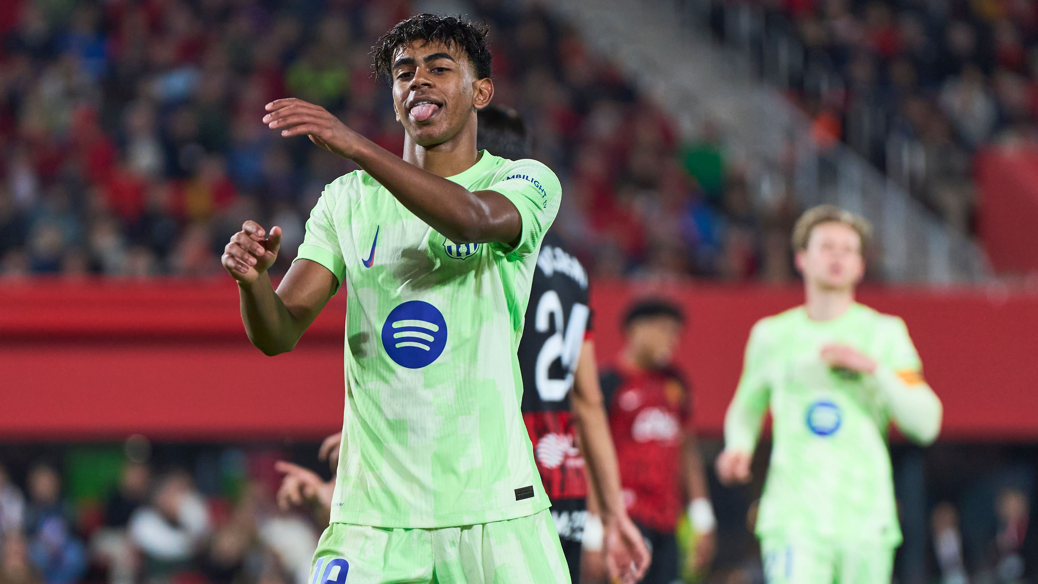 FC Barcelona Busca Ampliar Su Ventaja En La Liga Contra Real Betis