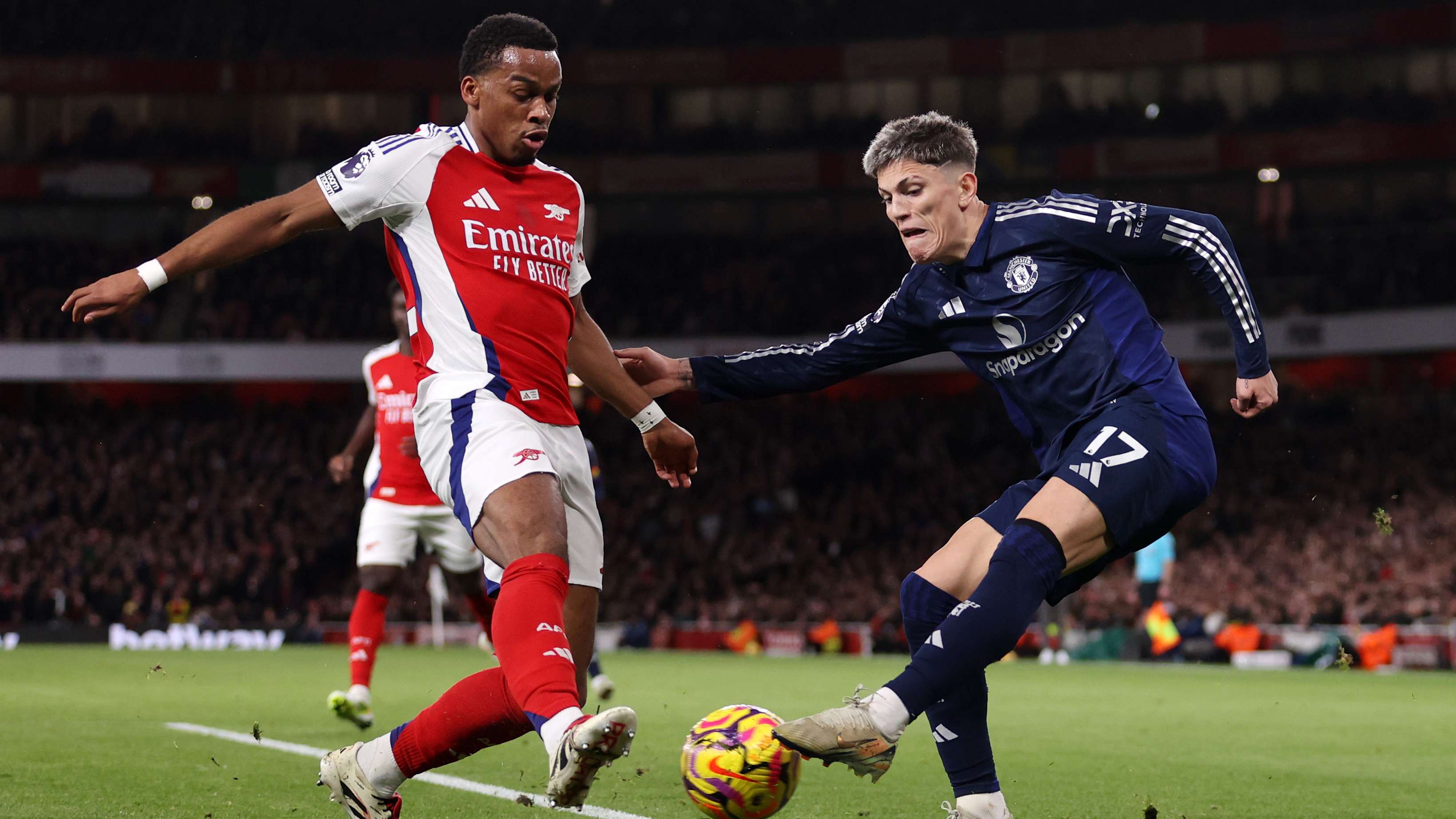 Arsenal FC v Manchester United FC - Premier League