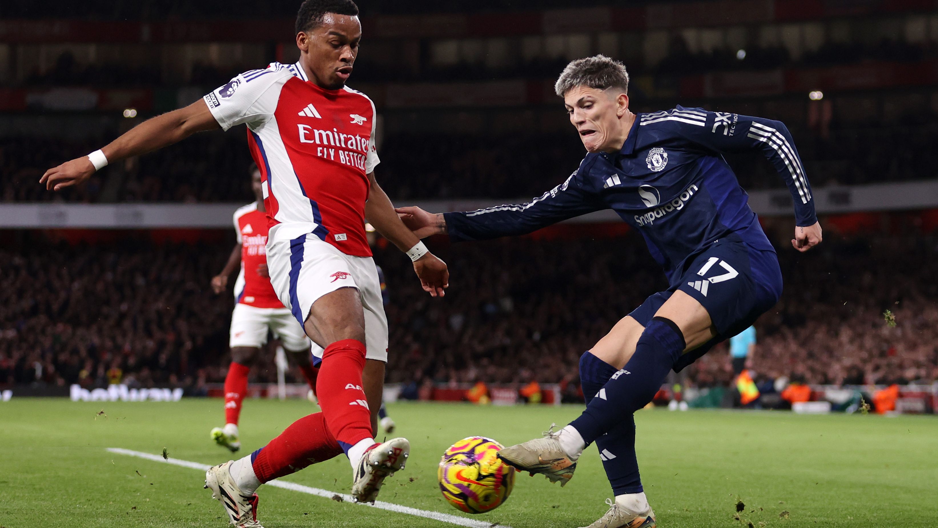 Arsenal FC v Manchester United FC - Premier League