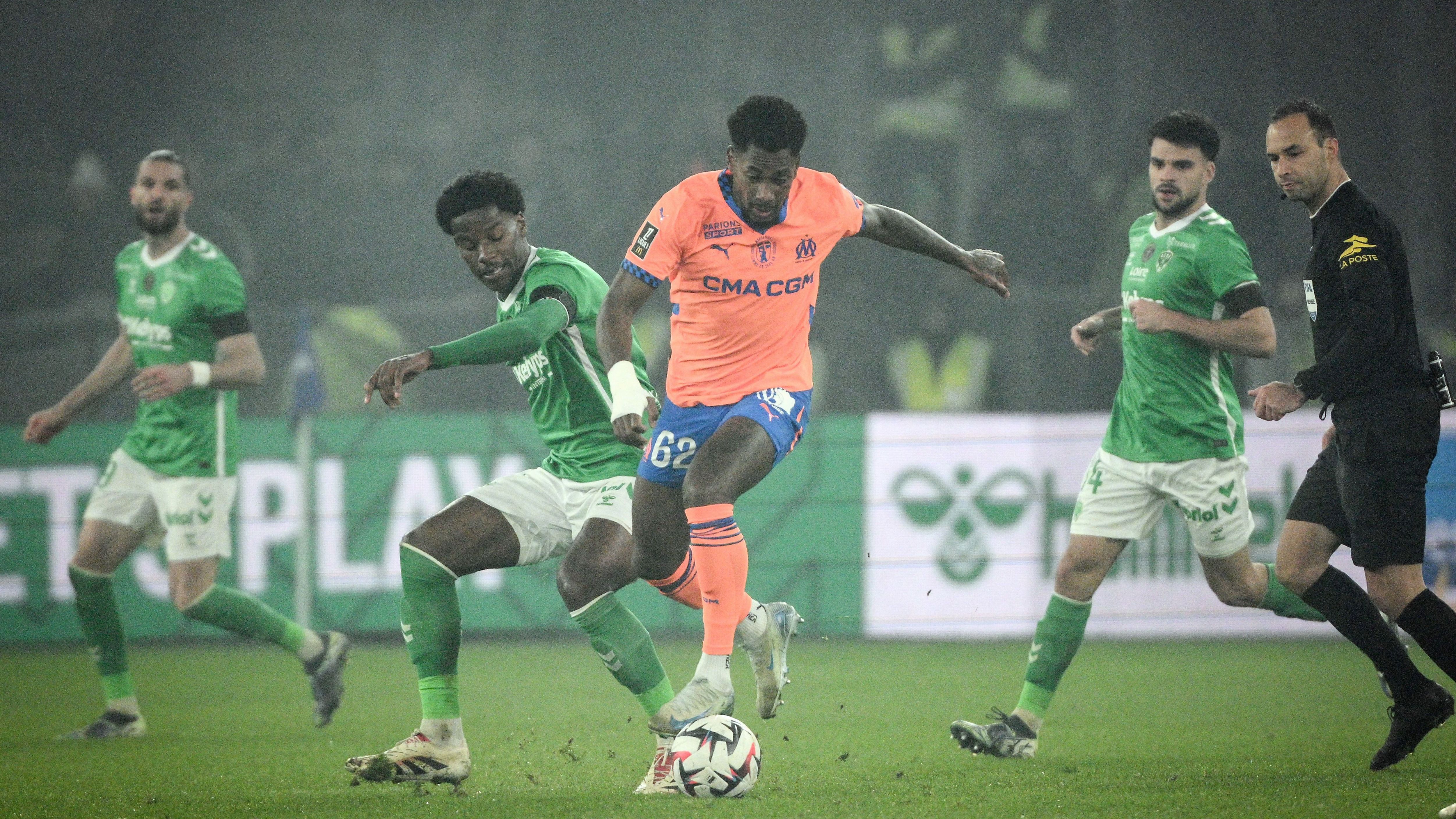 FBL-FRA-LIGUE1-SAINT-ETIENNE-MARSEILLE